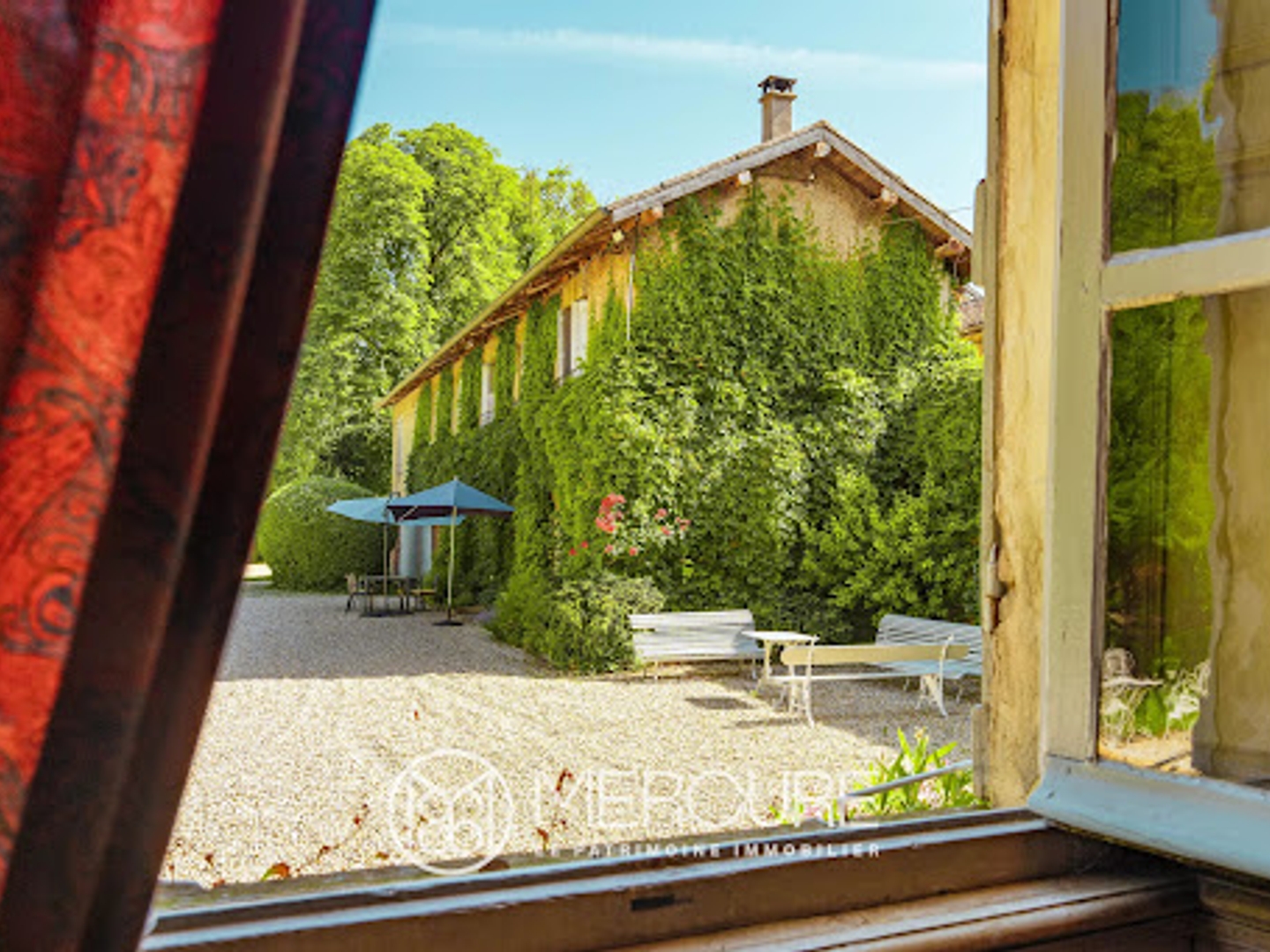 Maison à vendre - 14 pièces - 641m2 - Château (71250)