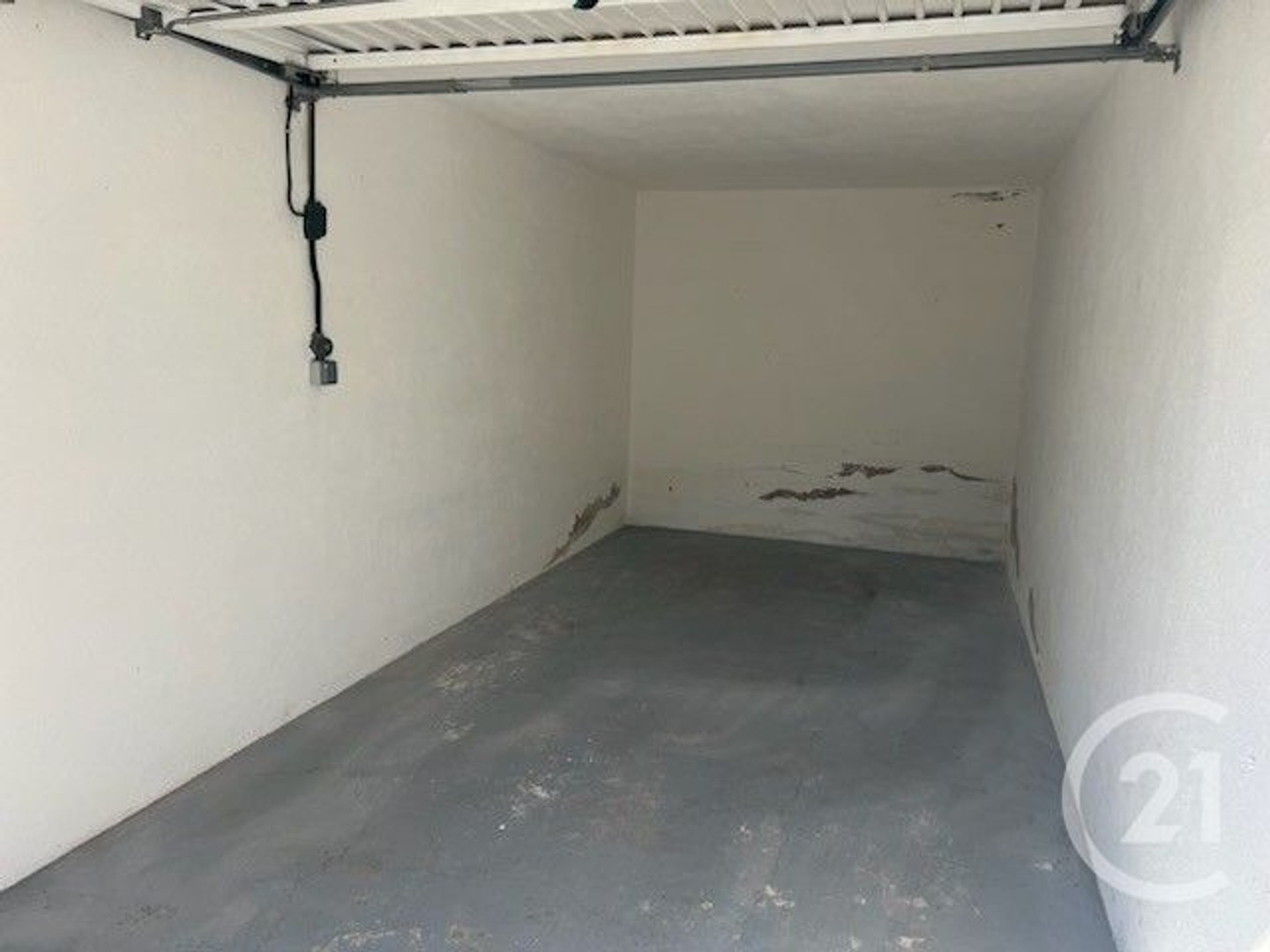 Parking 13 m²