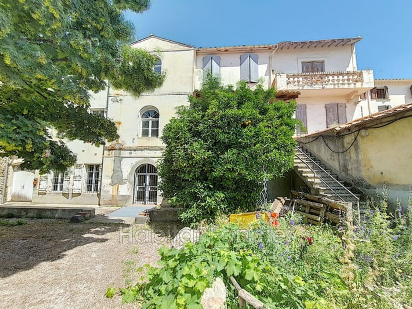 Maison 20 pièces 880 m²