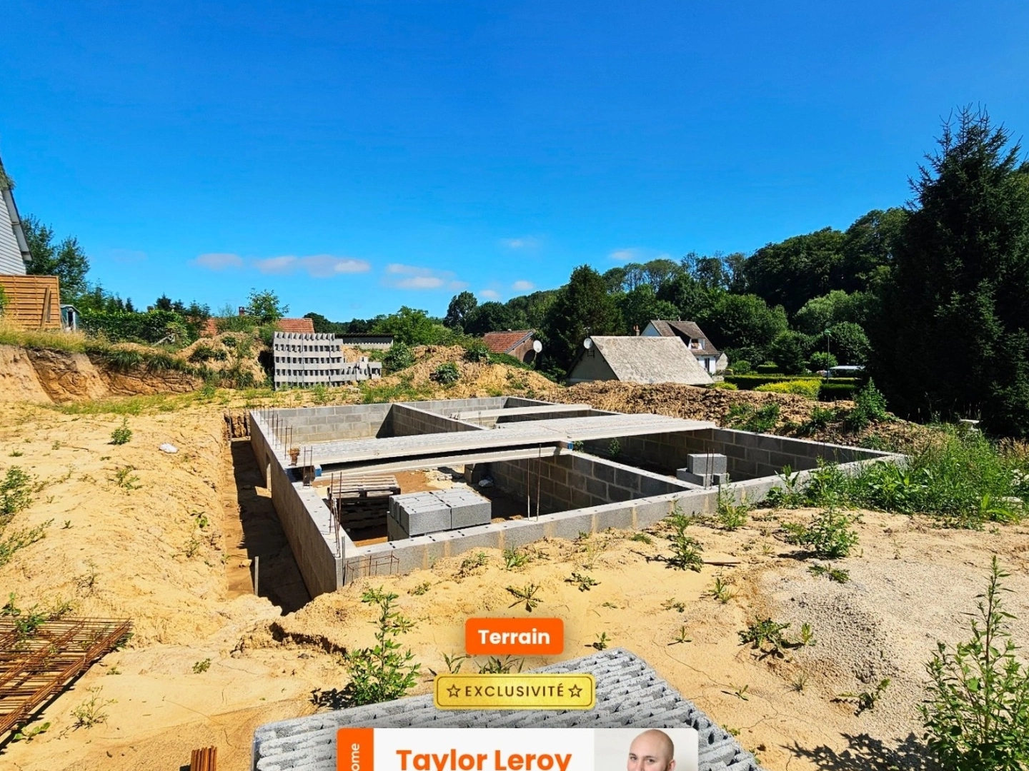 Terrain 1833 m²