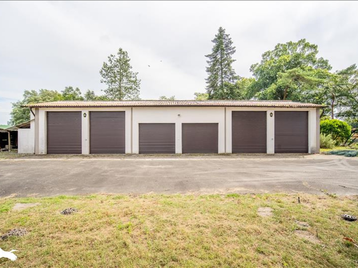 Parking/Garage/Box 165 m²