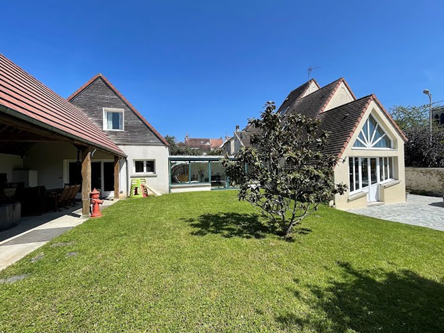Maison 10 pièces 202 m²