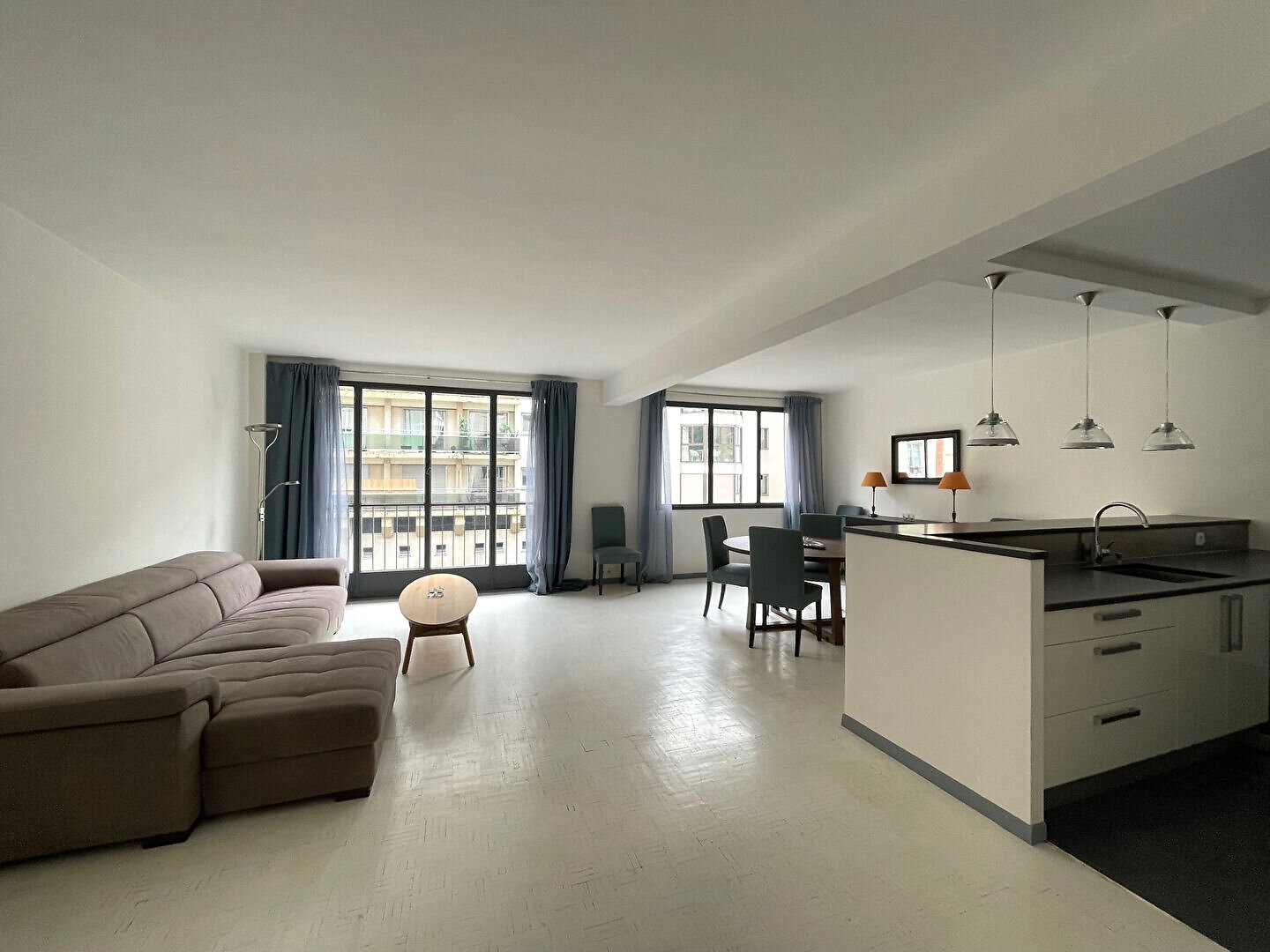 Appartement à vendre - 4 pièces - 79m2 - Paris 16e (75016)