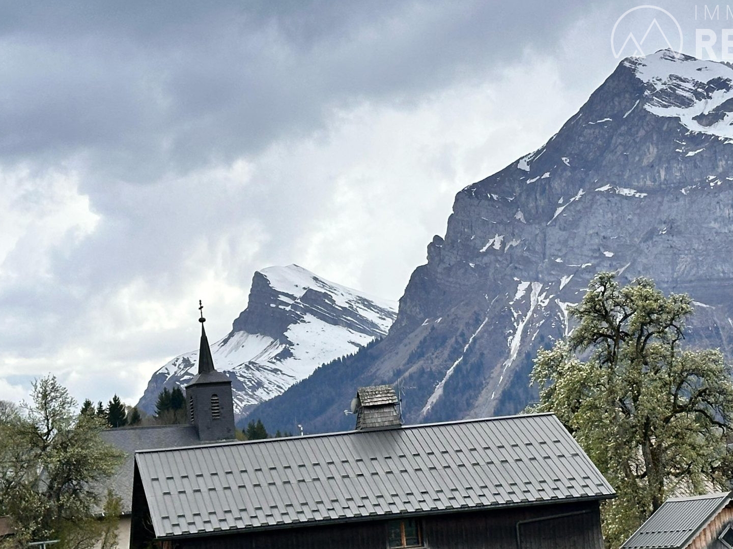 Terrain à vendre - 1933m2 - Arâches-La-Frasse (74300)