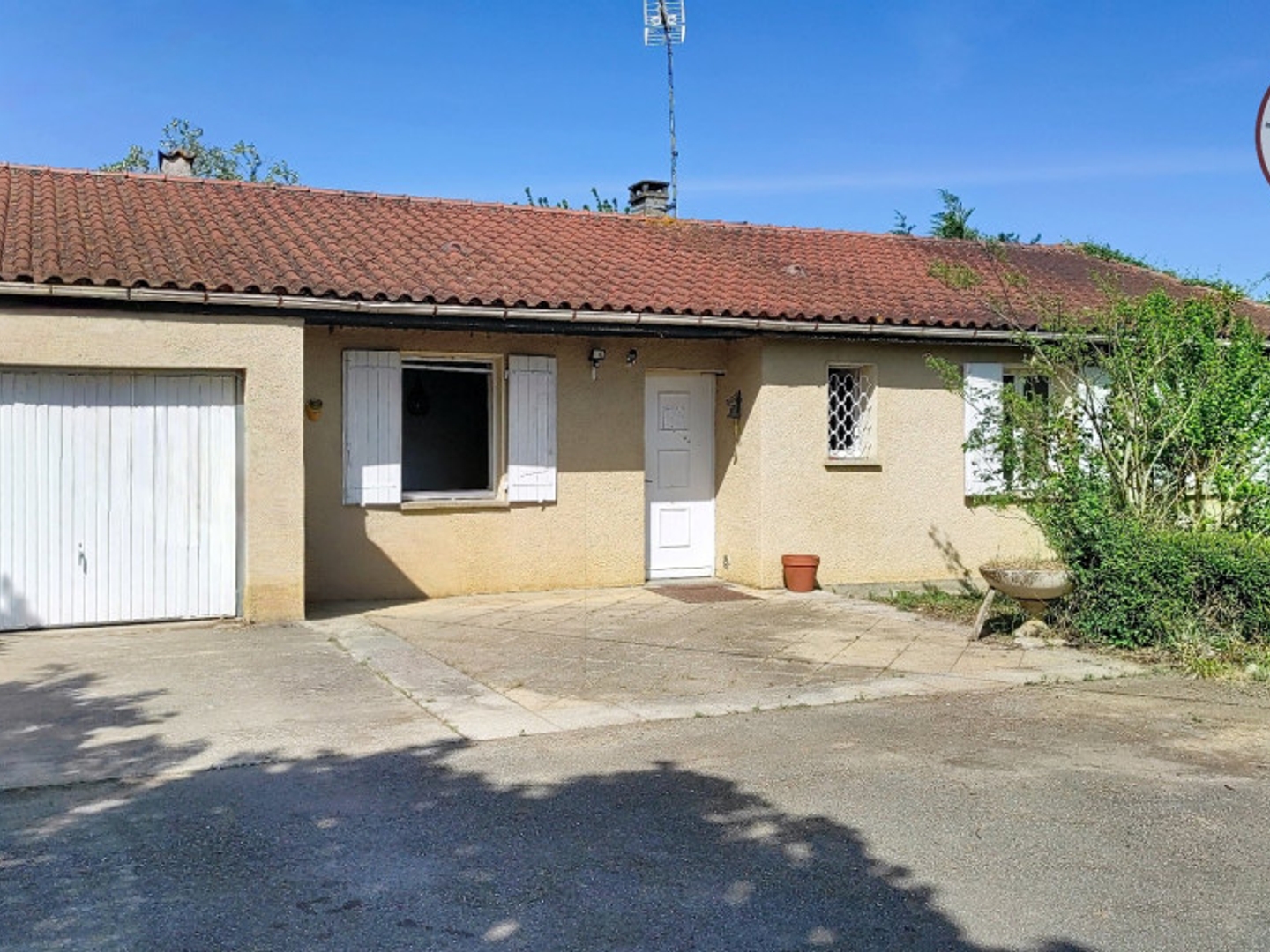Maison à vendre - 5 pièces - 101m2 - Clermont-Savès (32600)
