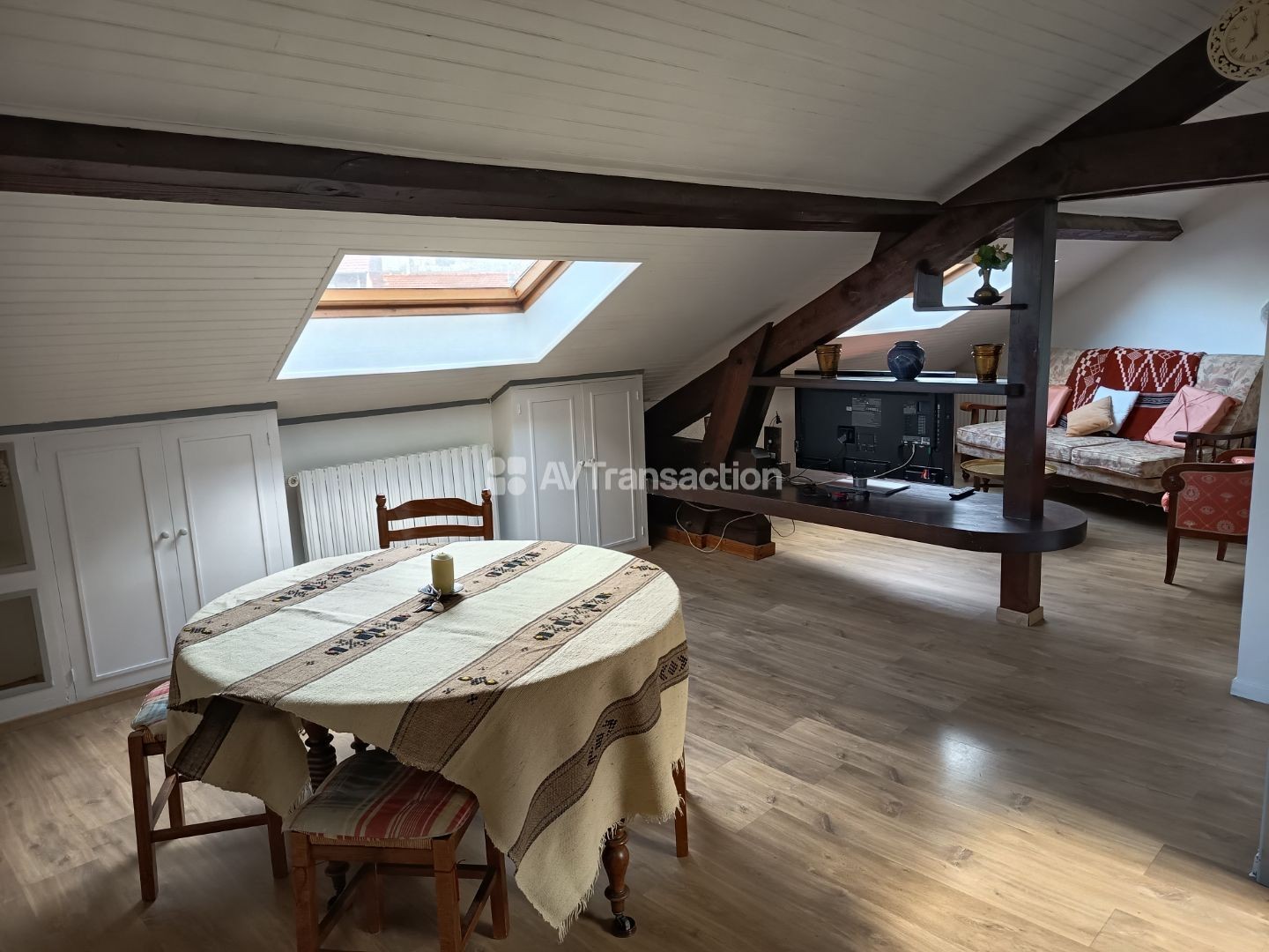 Appartement à louer - 3 pièces - 98m2 - Saint-Étienne (42000)