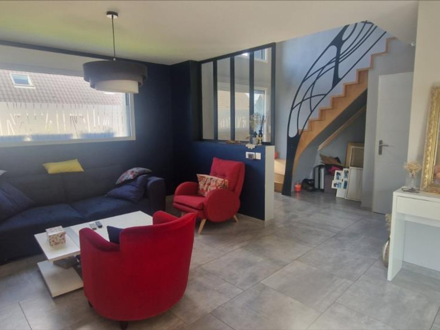 MAISON INDIVIDUELLE CONTEMPORAINE RECENTE SITUEE SUR PROVIN