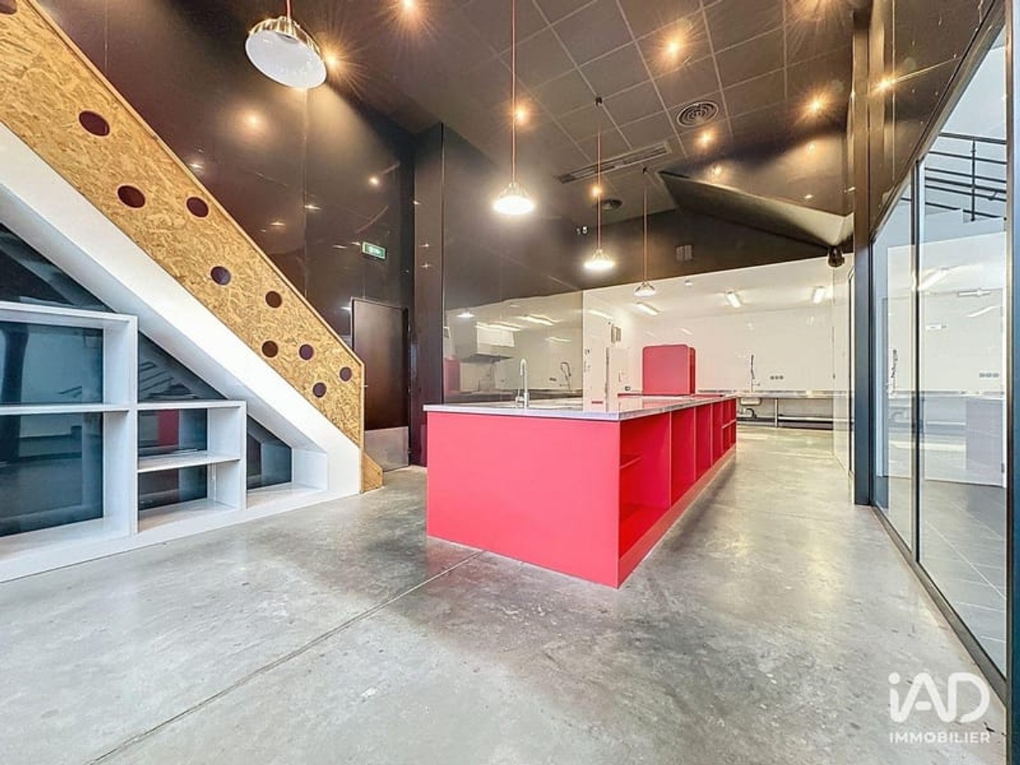 Bureaux 250 m²