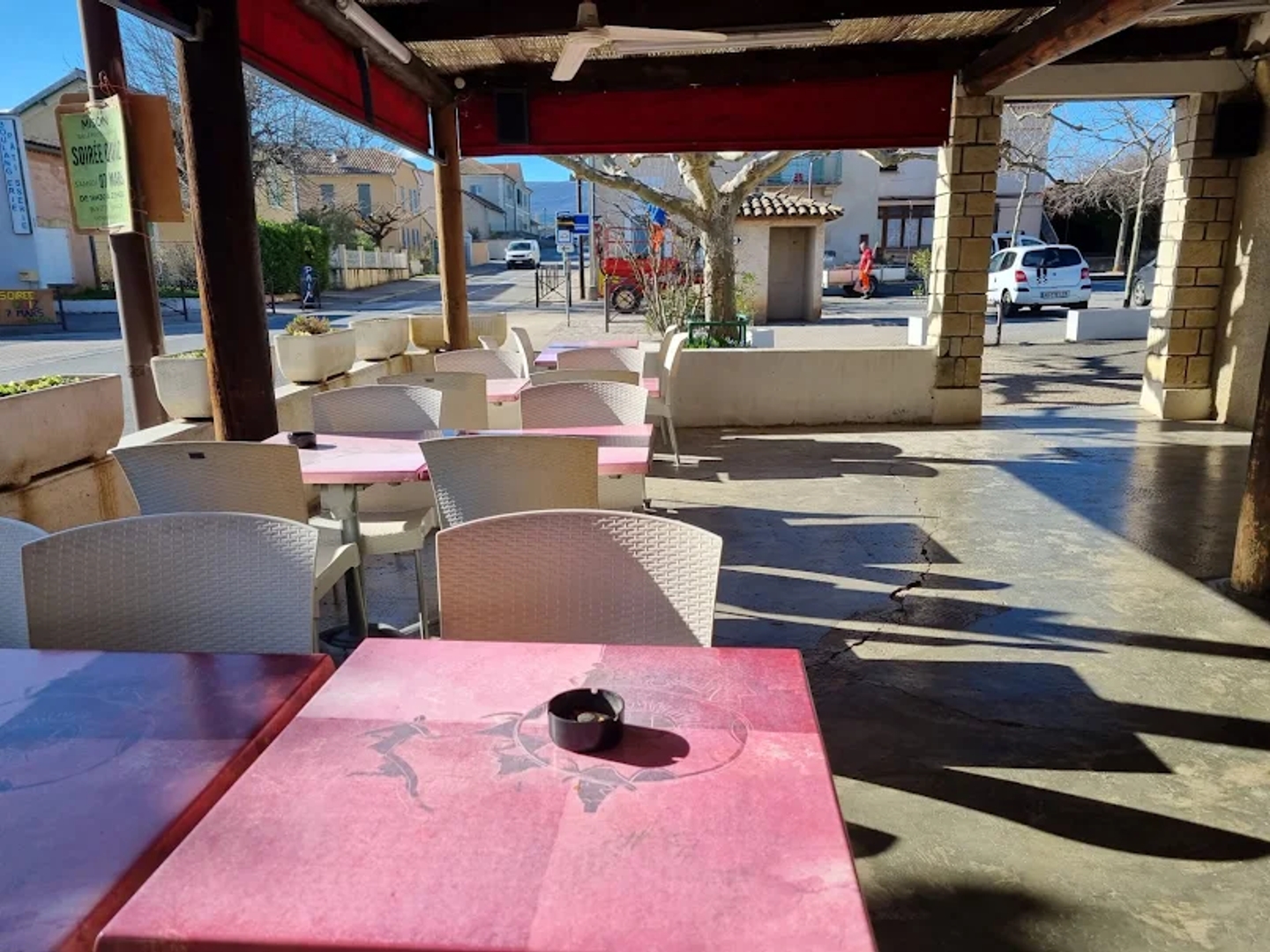 Magasin à vendre - 270m2 - Sisteron (04200)