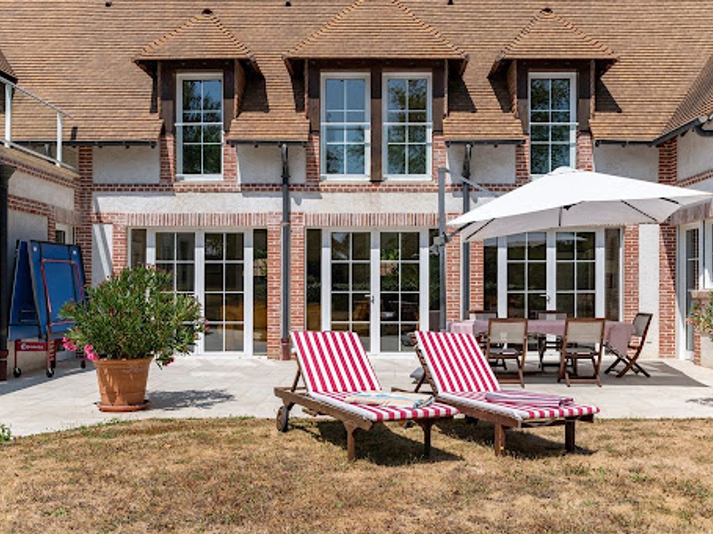 Maison 8 pièces 273 m²