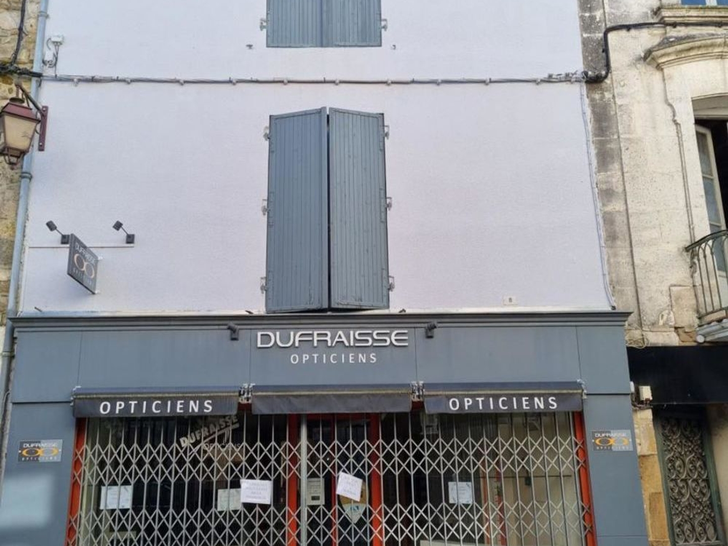 Immeuble à vendre - 3 pièces - 300m2 - Nontron (24300)