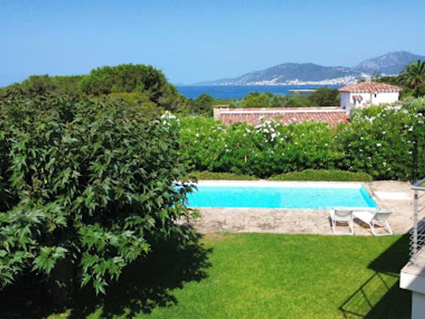 Villa 7 pièces 300 m²