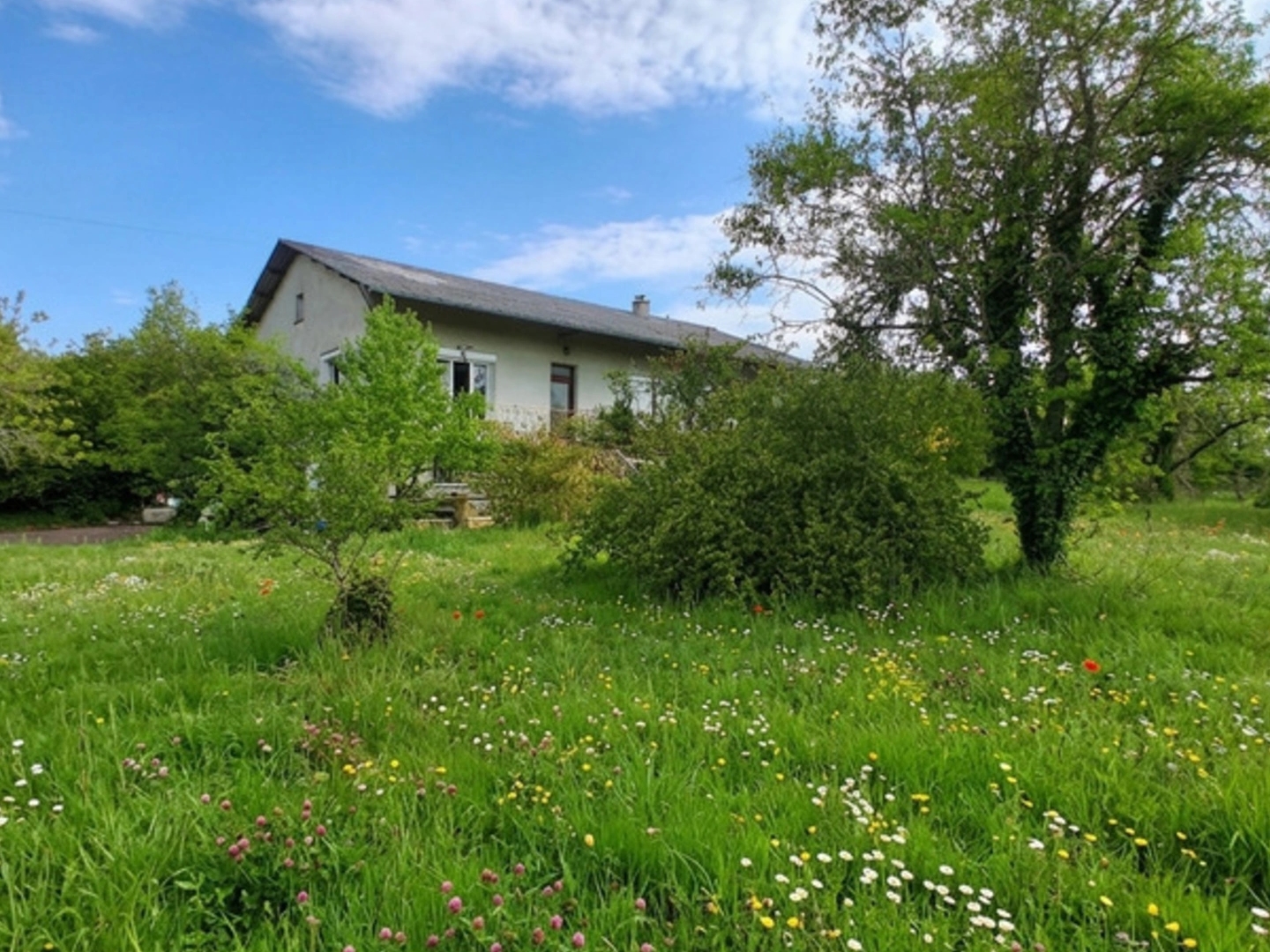 Maison à vendre - 6 pièces - 167m2 - Cruzy-Le-Châtel (89740)