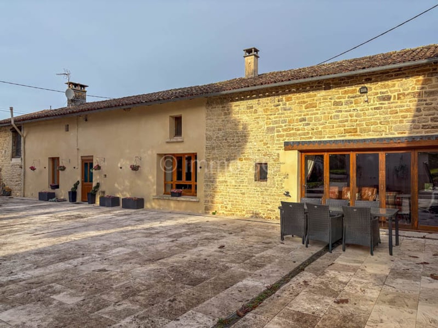 Belle maison rénovée avec jardin