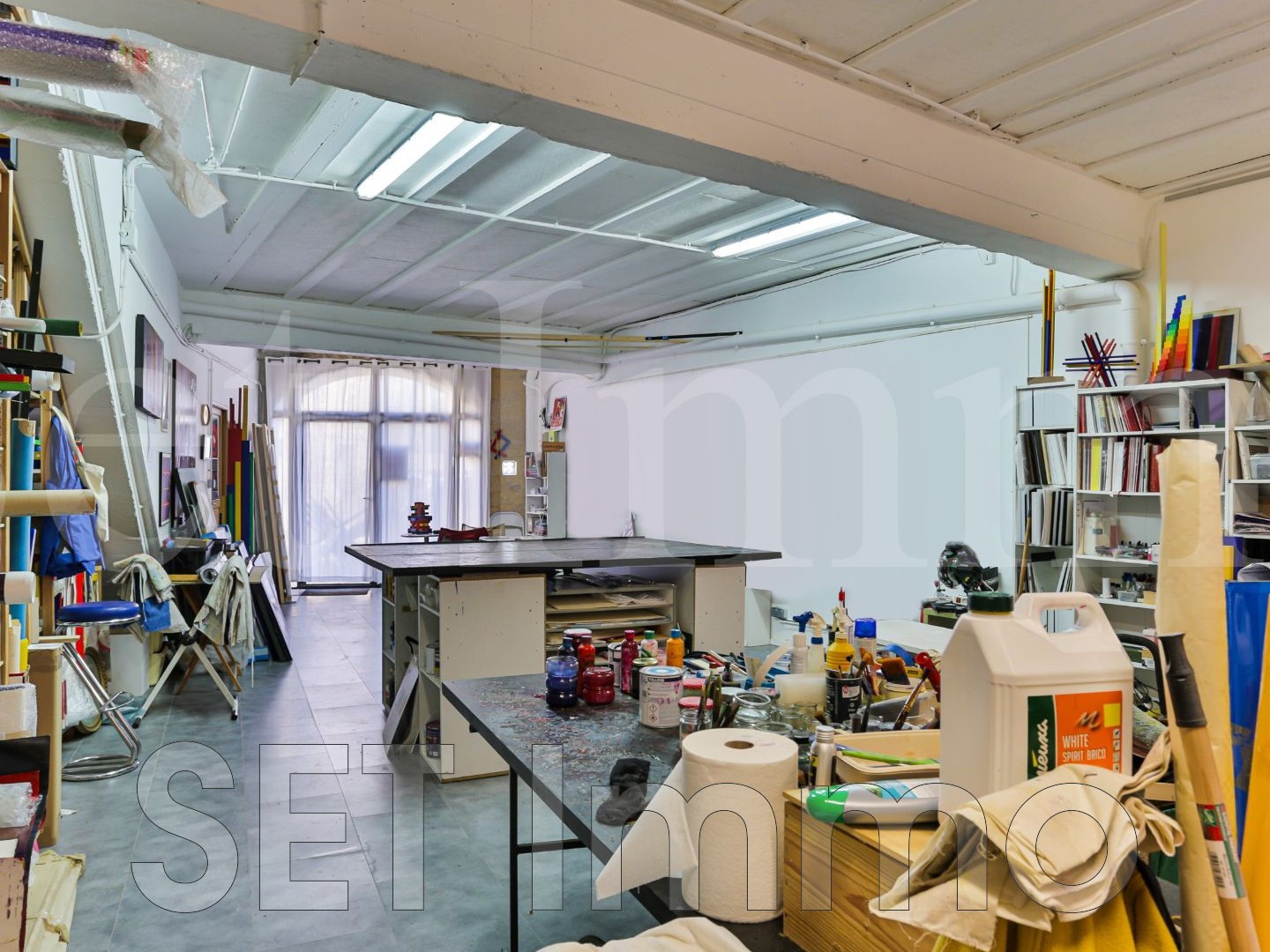 Immeuble commercial 170 m²