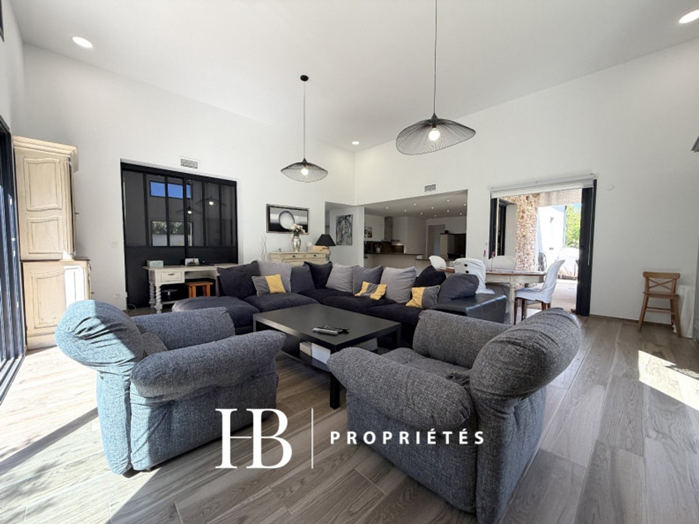 Maison à vendre - 5 pièces - 146m2 - Sanary-Sur-Mer (83110)