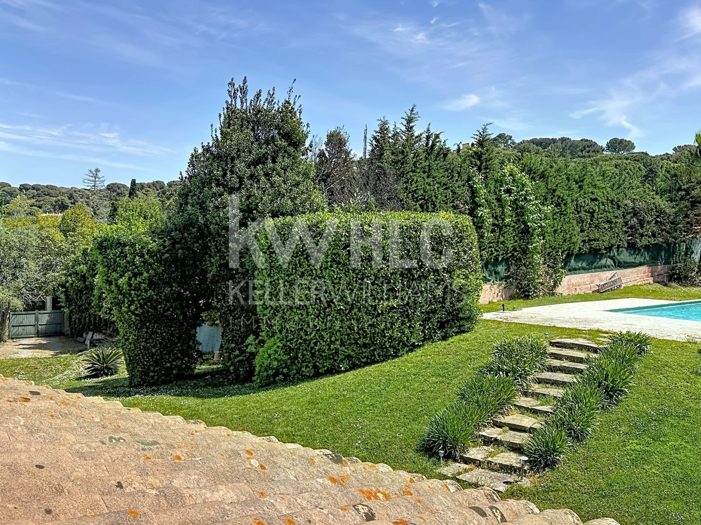Maison à vendre - 8 pièces - 280m2 - Antibes (06600)