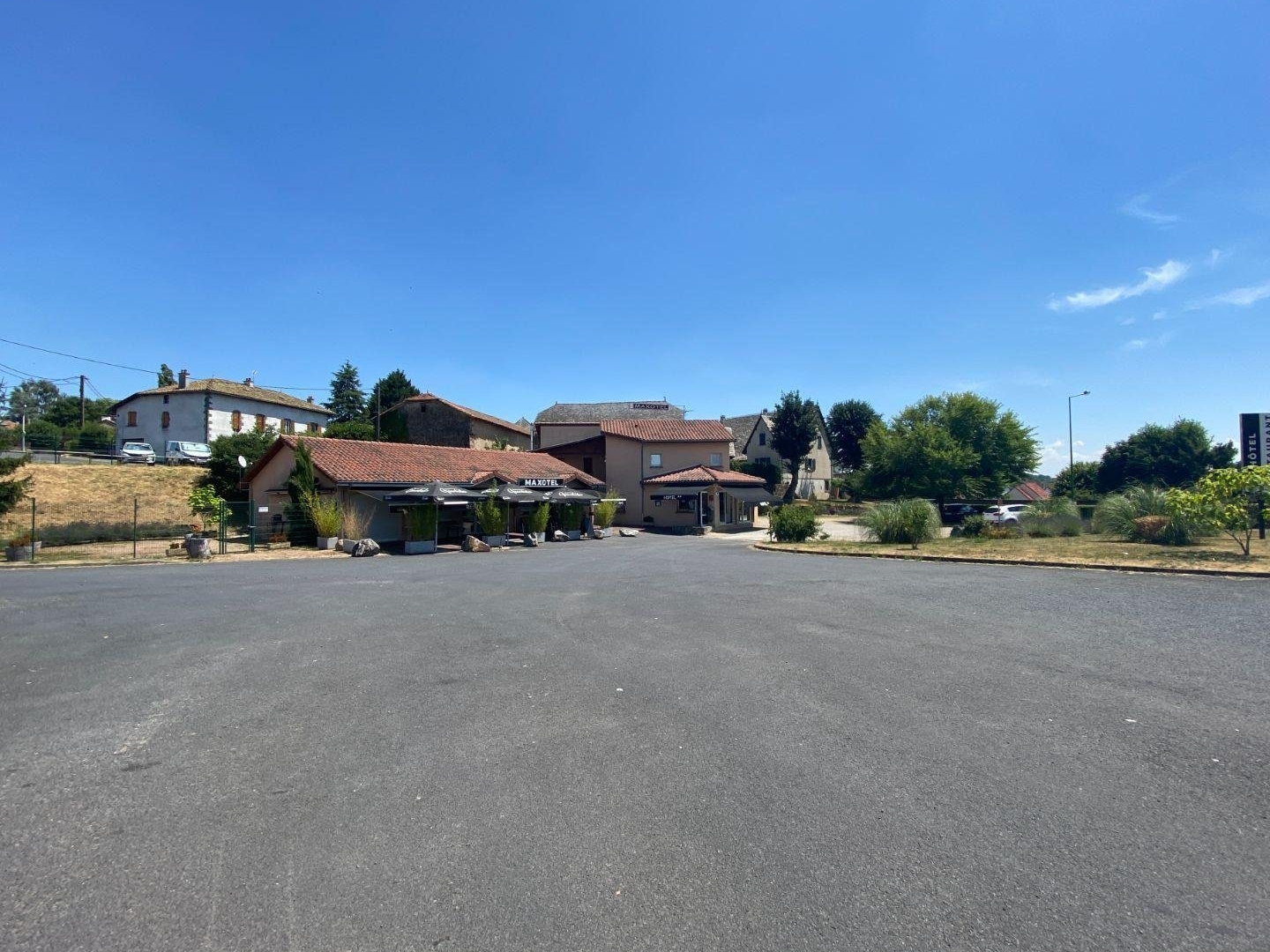 Locaux à vendre - 2 pièces - 373m2 - Ytrac (15130)