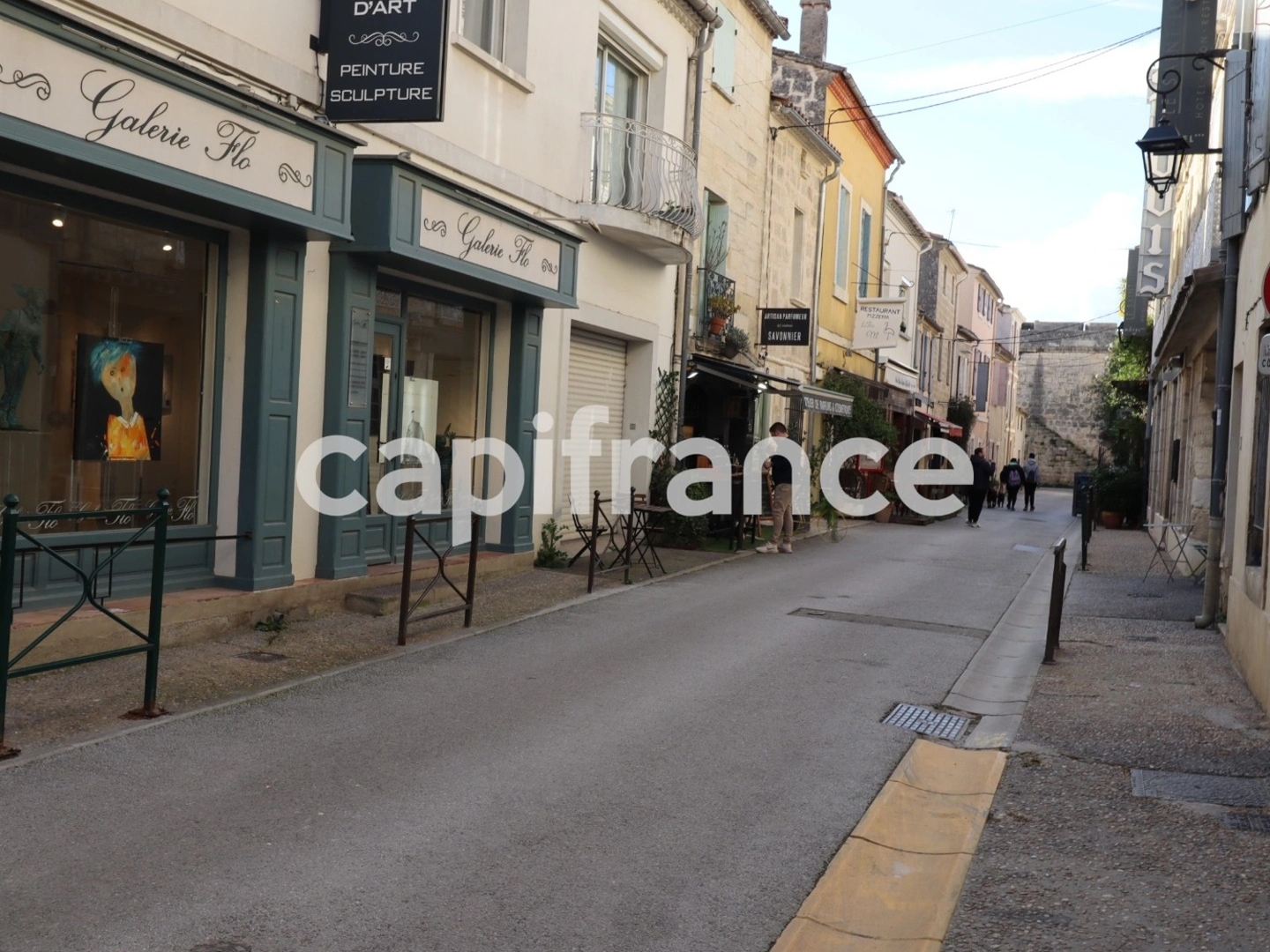 Magasin à vendre - 4 pièces - 115m2 - Aigues-Mortes (30220)
