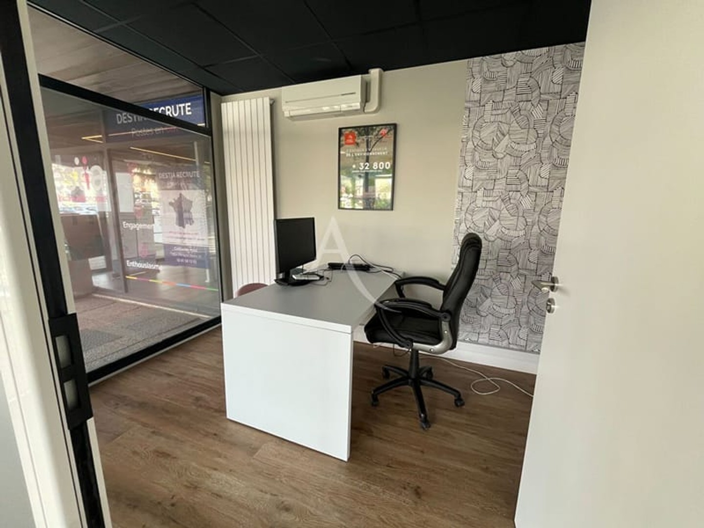 Bureaux 66 m²