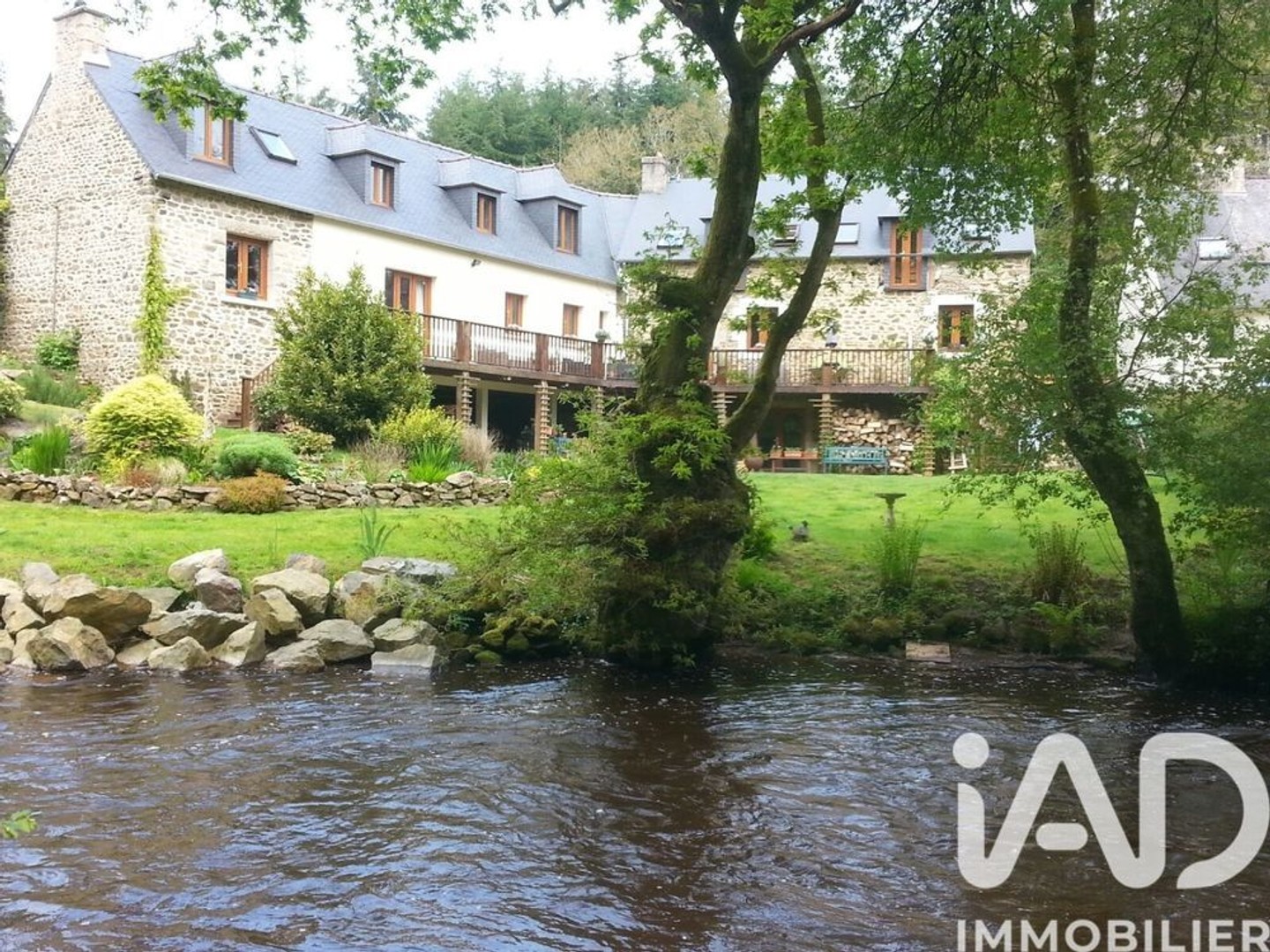 Maison 6 pièces 211 m²