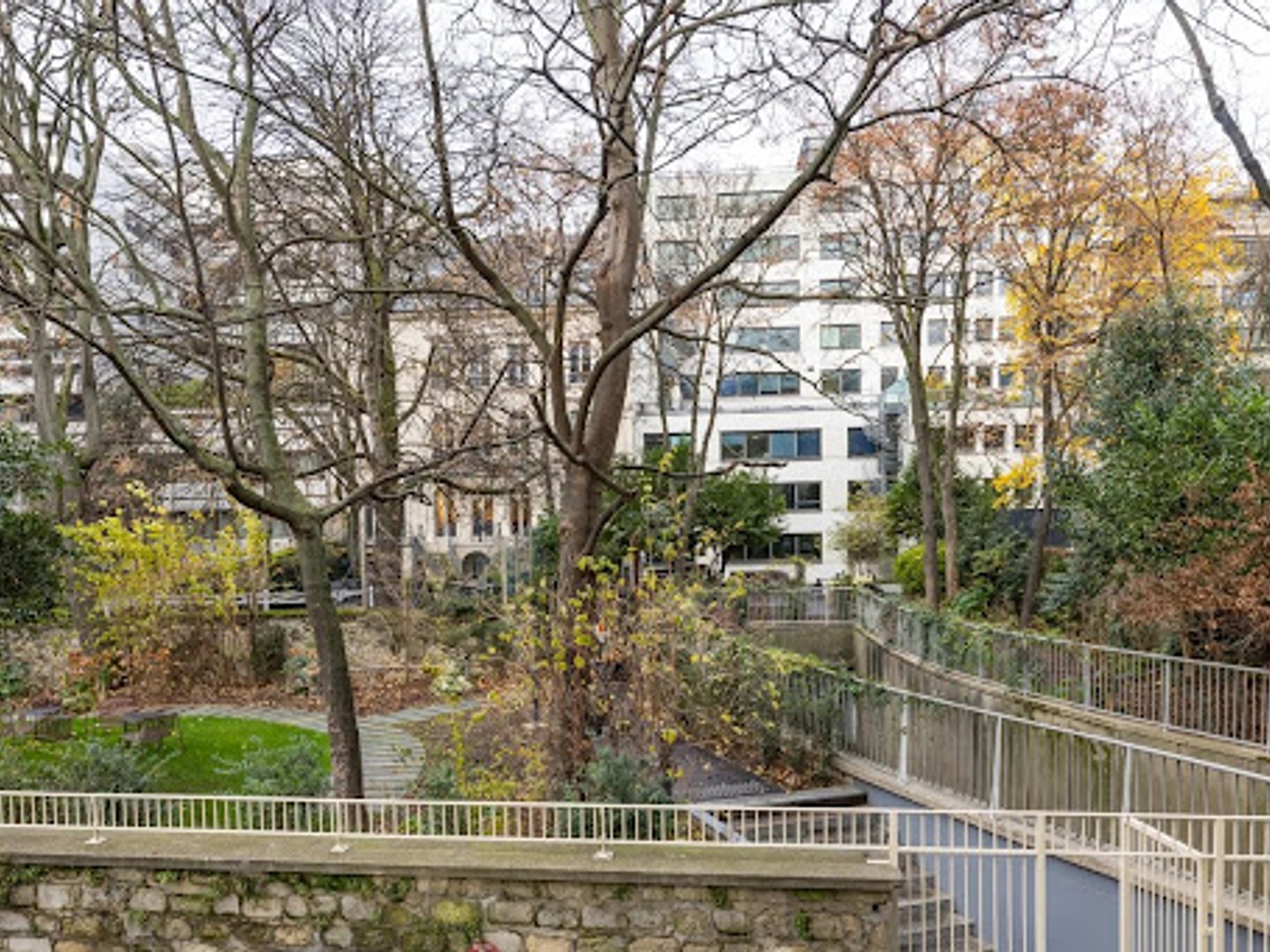 Appartement à vendre - 4 pièces - 146m2 - Paris 8e (75008)