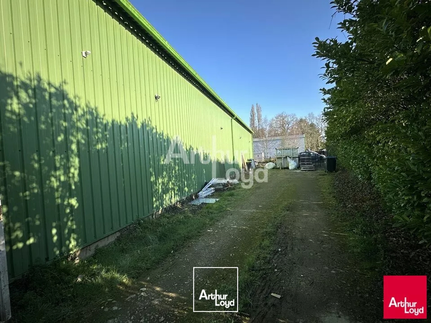 Locaux à vendre - 450m2 - Betton (35830)