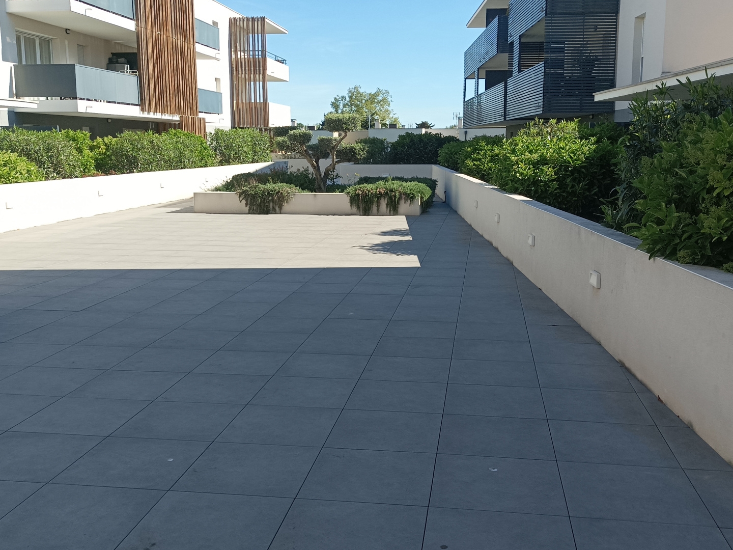 appt t3 avec terrasse et parking