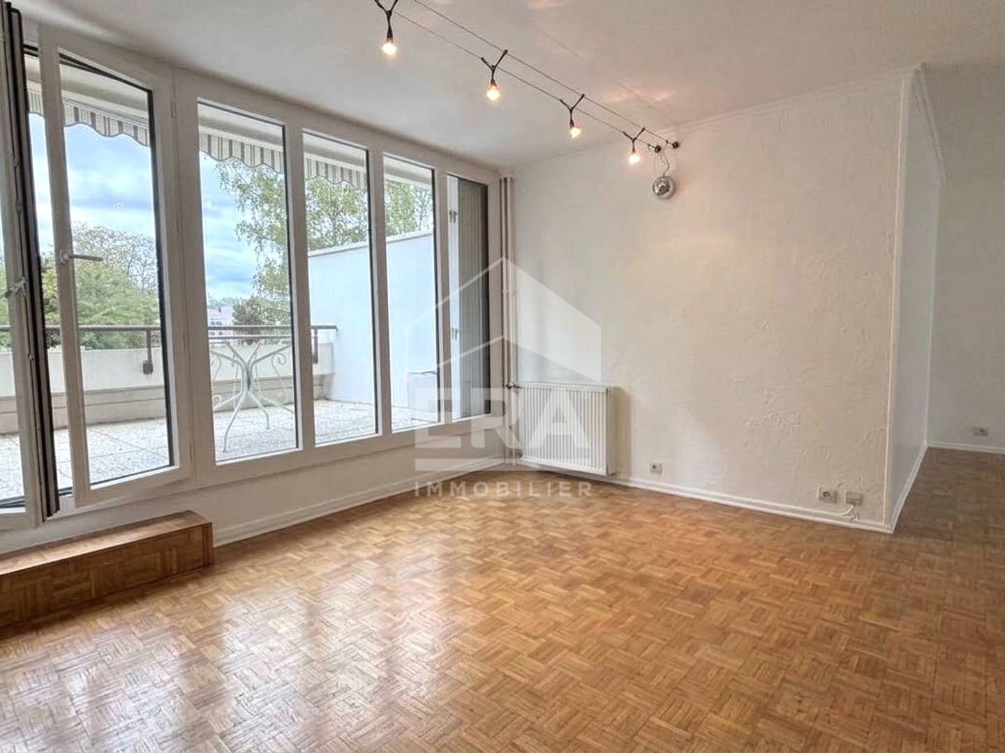 Appartement à vendre - 4 pièces - 76m2 - Évry-Courcouronnes (91000)