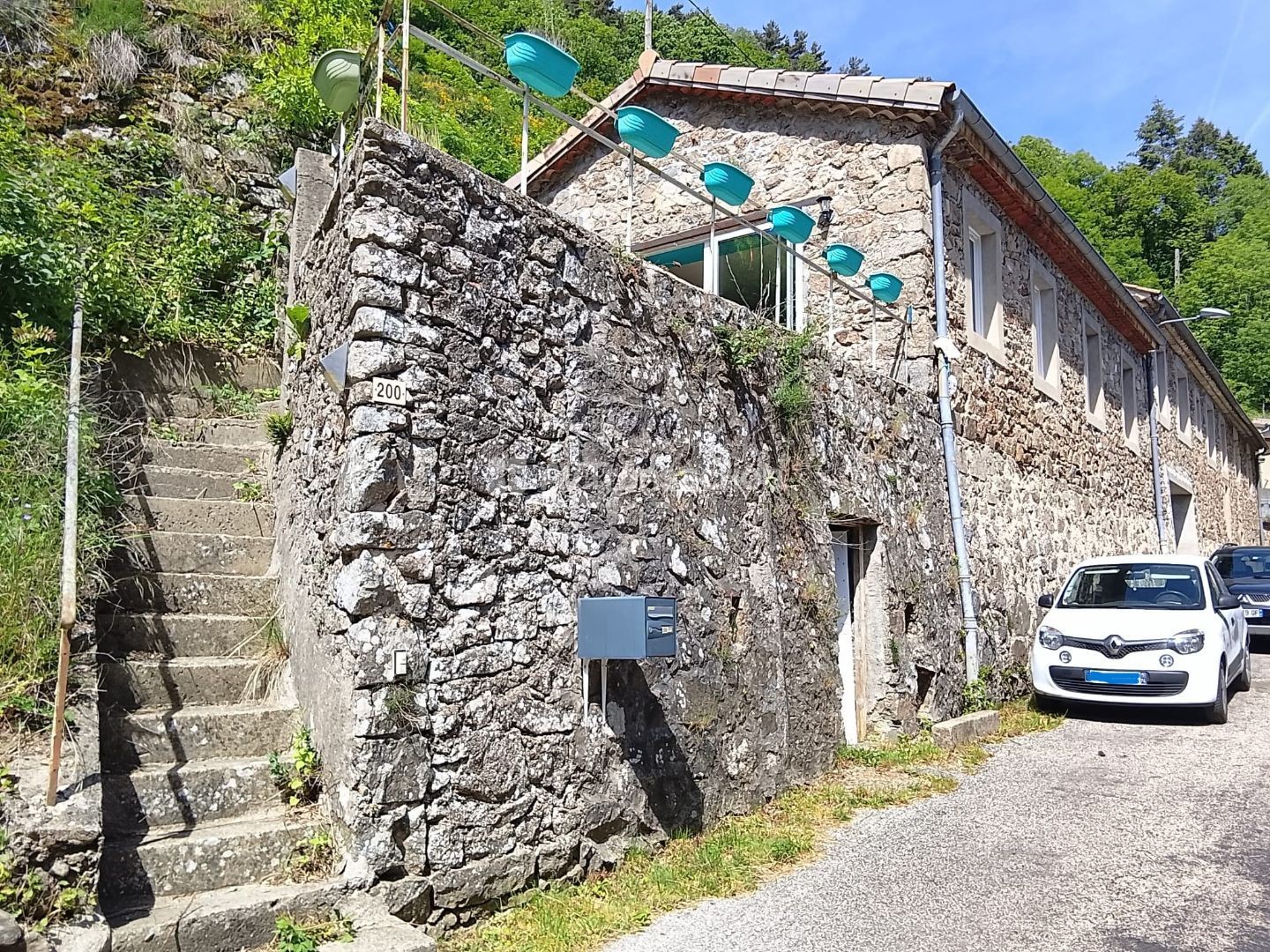 Maison à vendre - 9 pièces - 178m2 - Saint-Julien-Du-Gua (07190)
