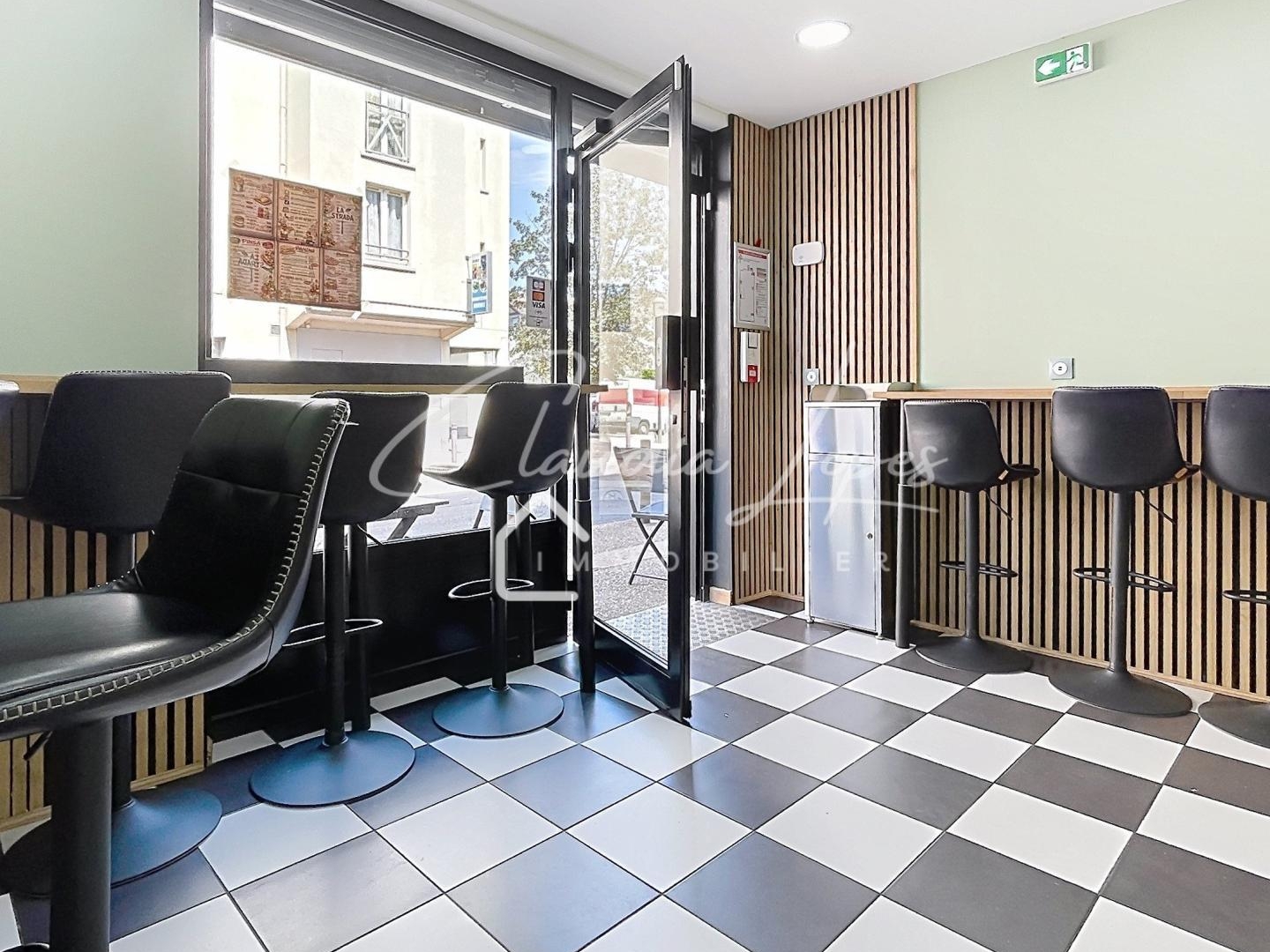 Magasin à vendre - 1 pièce - 37m2 - Achères (78260)