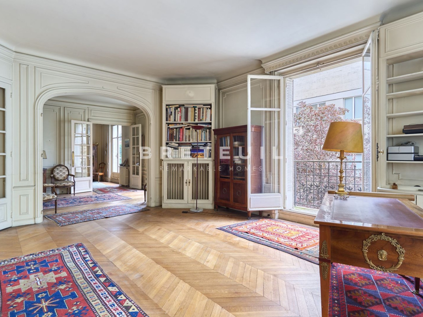 Appartement à vendre - 6 pièces - 168m2 - Paris 16e (75016)