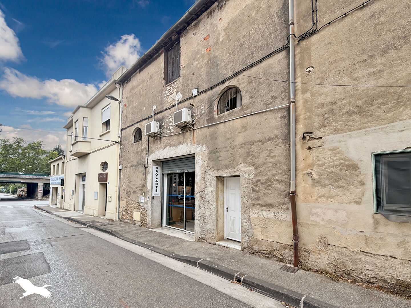 Locaux à vendre - 5 pièces - 240m2 - Marseille 11e (13011)