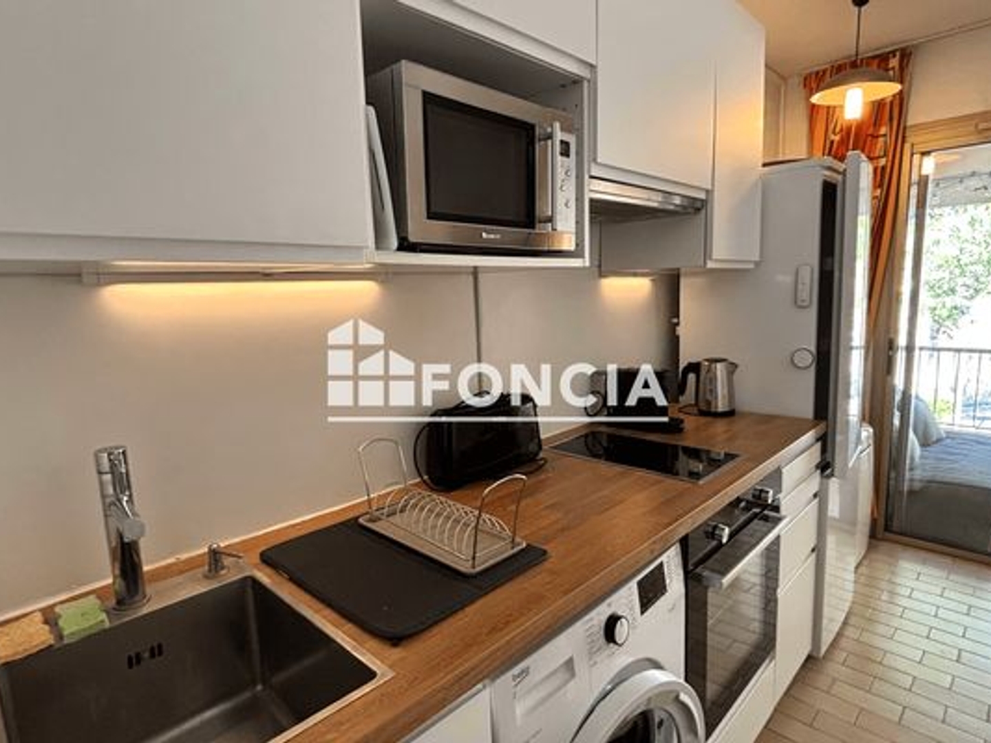 Appartement à vendre - 1 pièce - 18m2 - Sanary-Sur-Mer (83110)