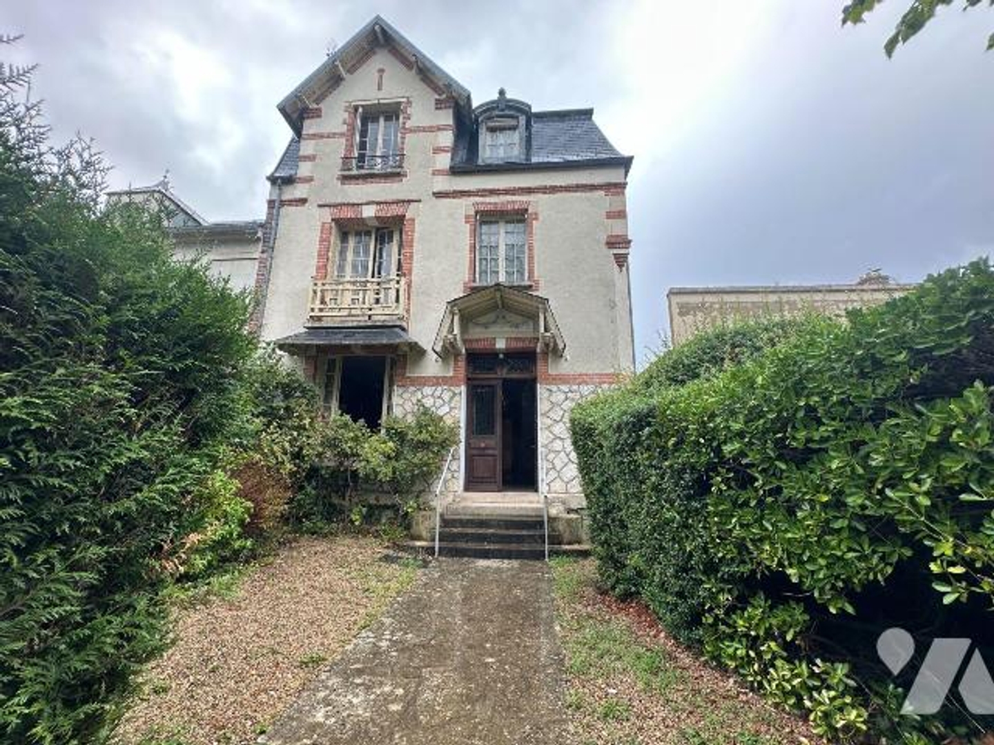Maison 8 pièces 220 m²