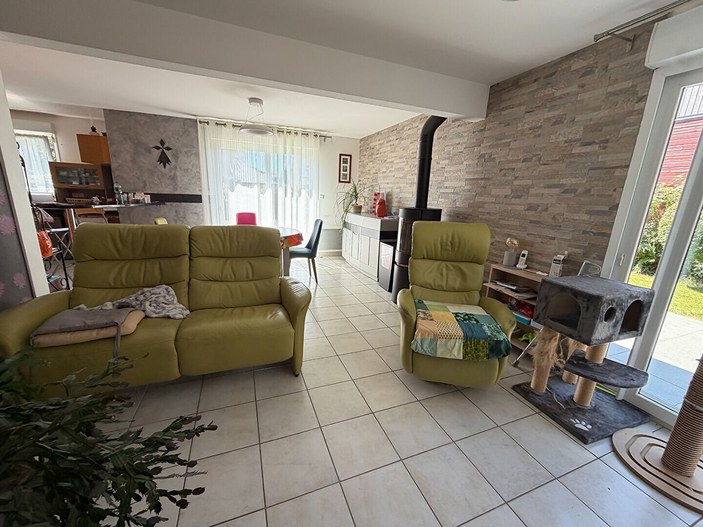 Maison à vendre - 5 pièces - 105m2 - Locquénolé (29670)