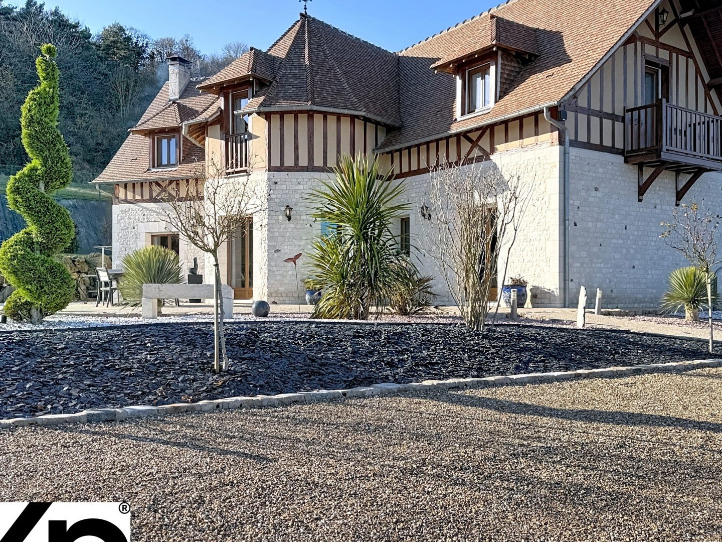 Maison normande rénovée 2024 - DPE B - 7 890 m² de terrain sans vis-à-vis