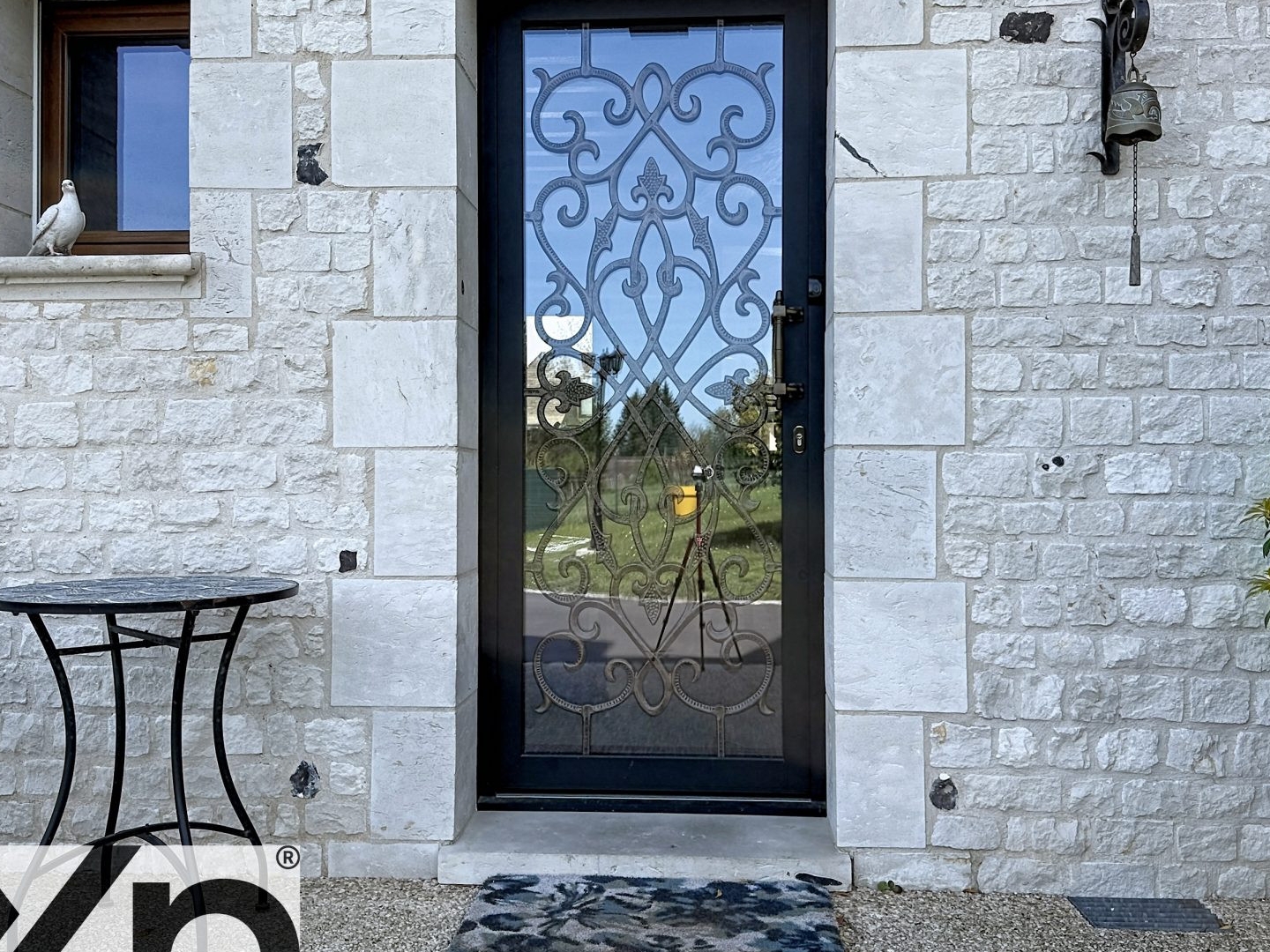 Maison à vendre - 8 pièces - 267m2 - Pacy-Sur-Eure (27120)