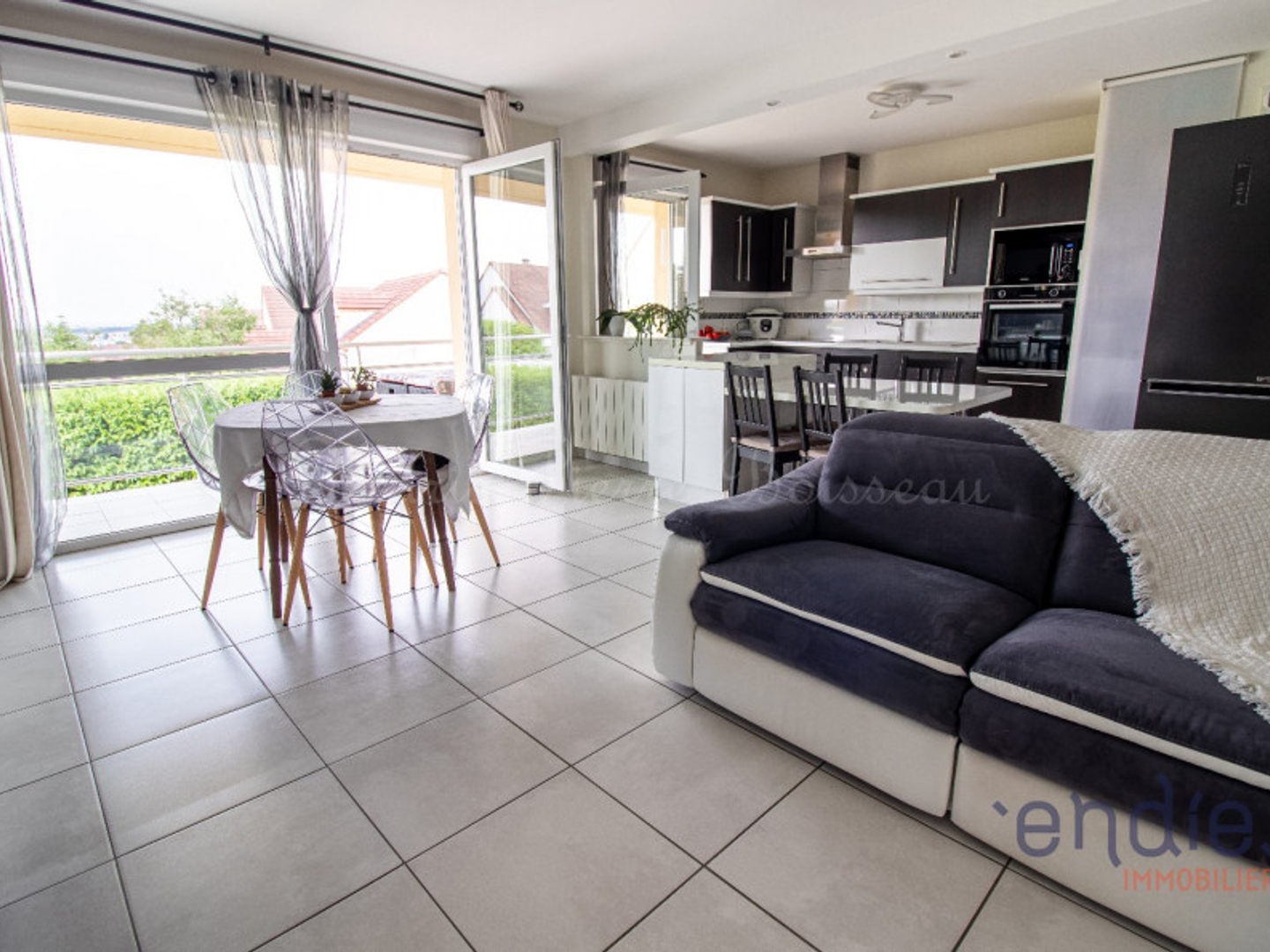Appartement à vendre - 4 pièces - 78m2 - Daix (21121)
