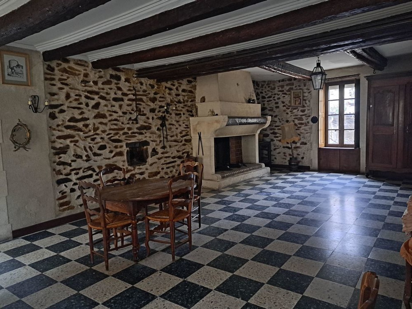 Maison à vendre - 11 pièces - 359m2 - Tavel (30126)