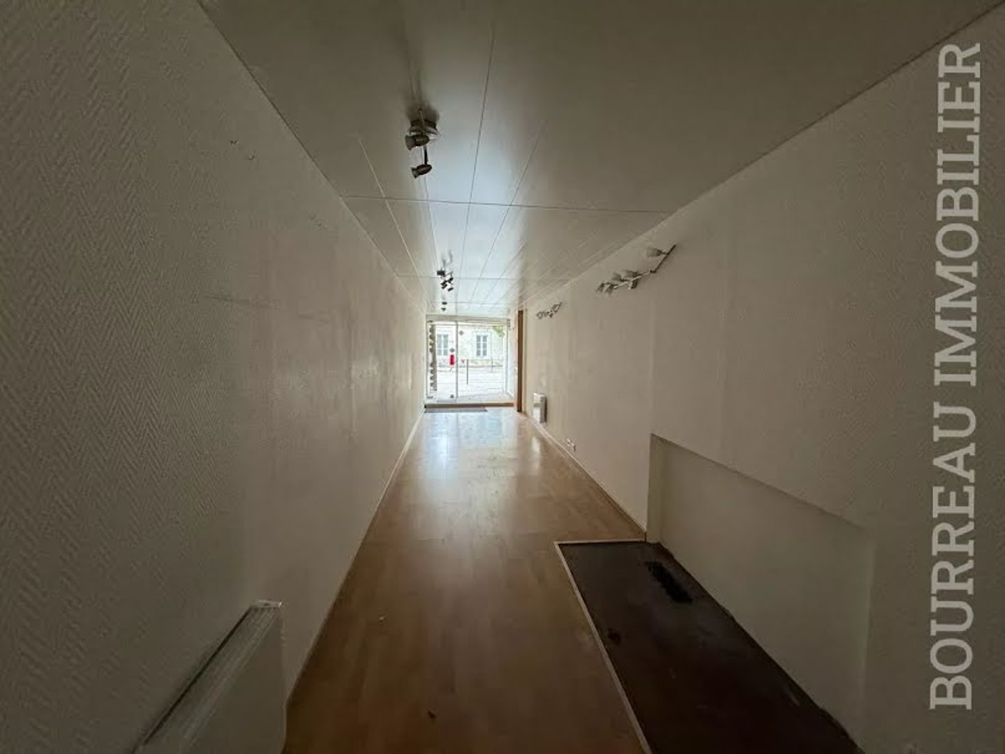 Locaux à vendre - 7 pièces - 96m2 - Joigny (89300)