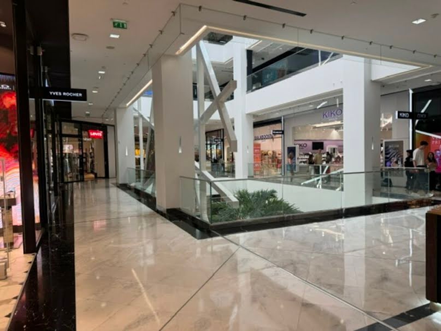 Magasin à vendre - 280m2 - Nice (06000)