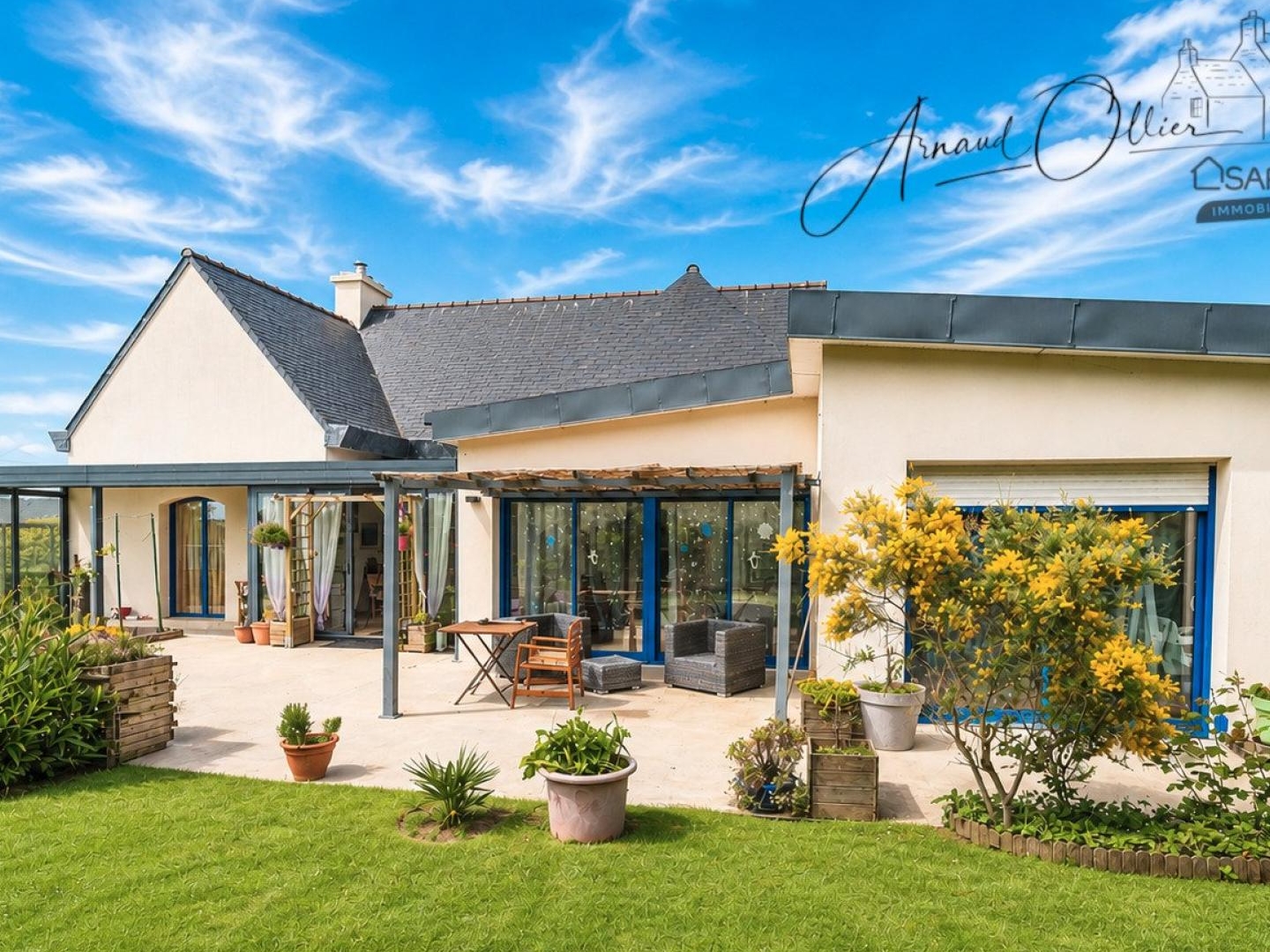Landéda  Élégante maison familiale avec piscine intérieure à deux pas de la mer