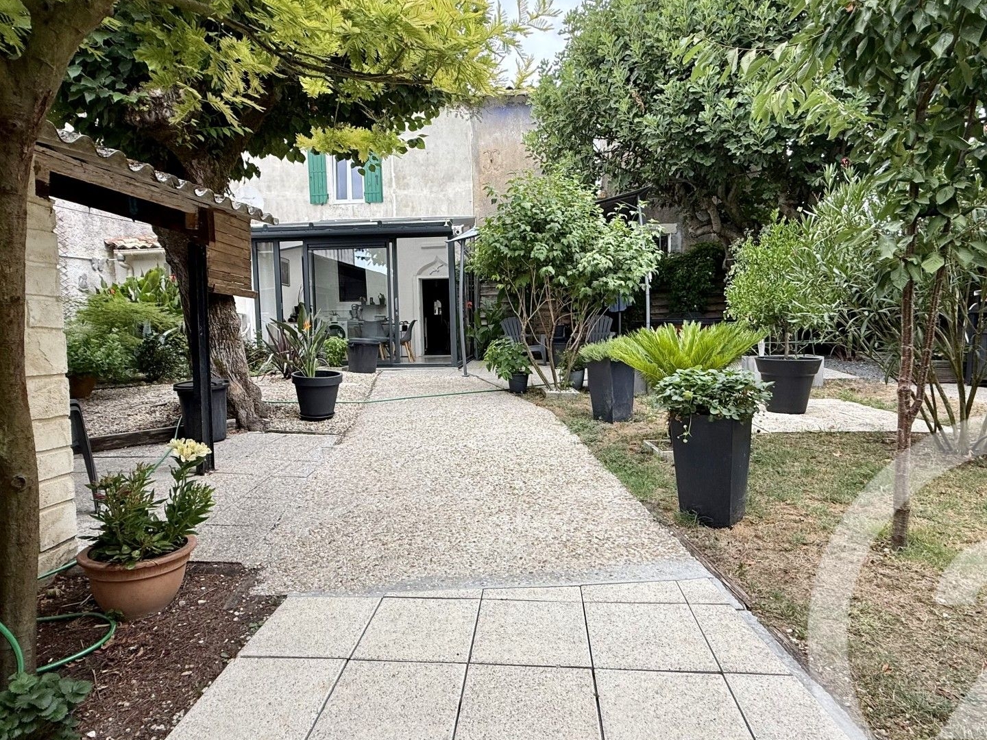 Maison à vendre - 3 pièces - 60m2 - Saint-Dizant-Du-Gua (17240)