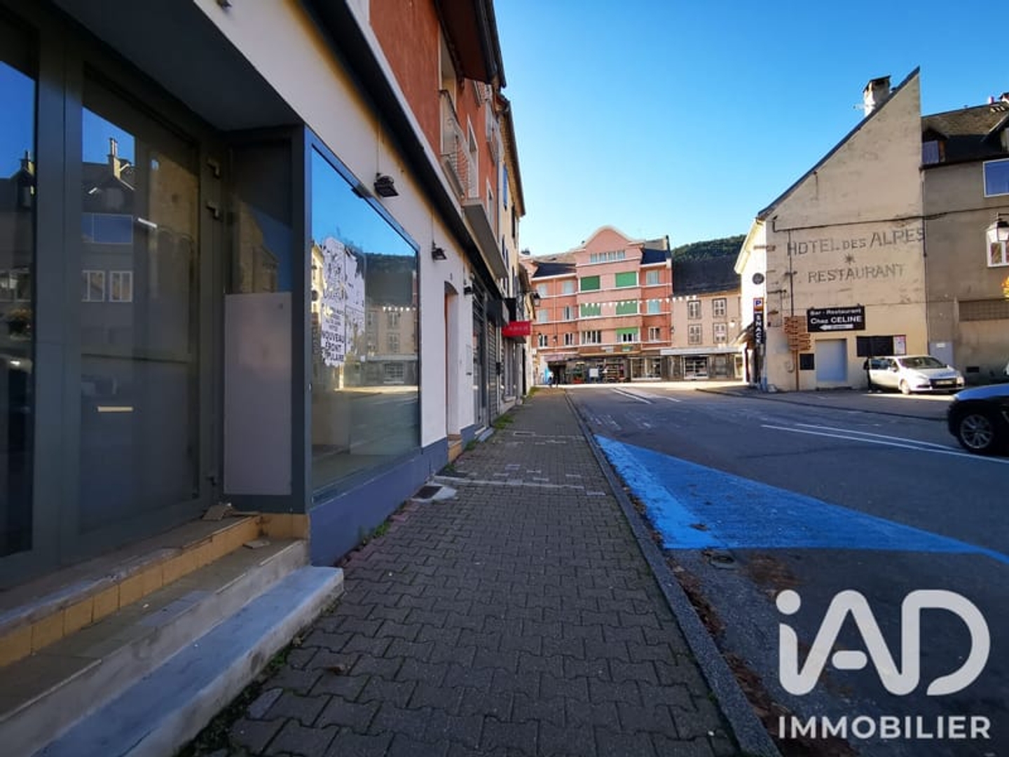 Magasin à vendre - 1 pièce - 315m2 - La Mure (38350)