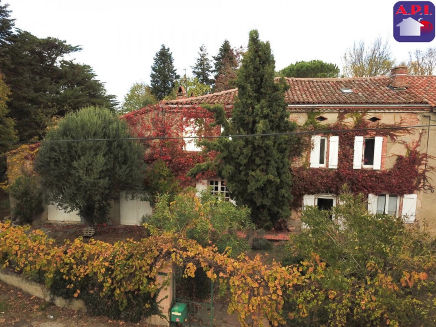 Maison 8 pièces 300 m²