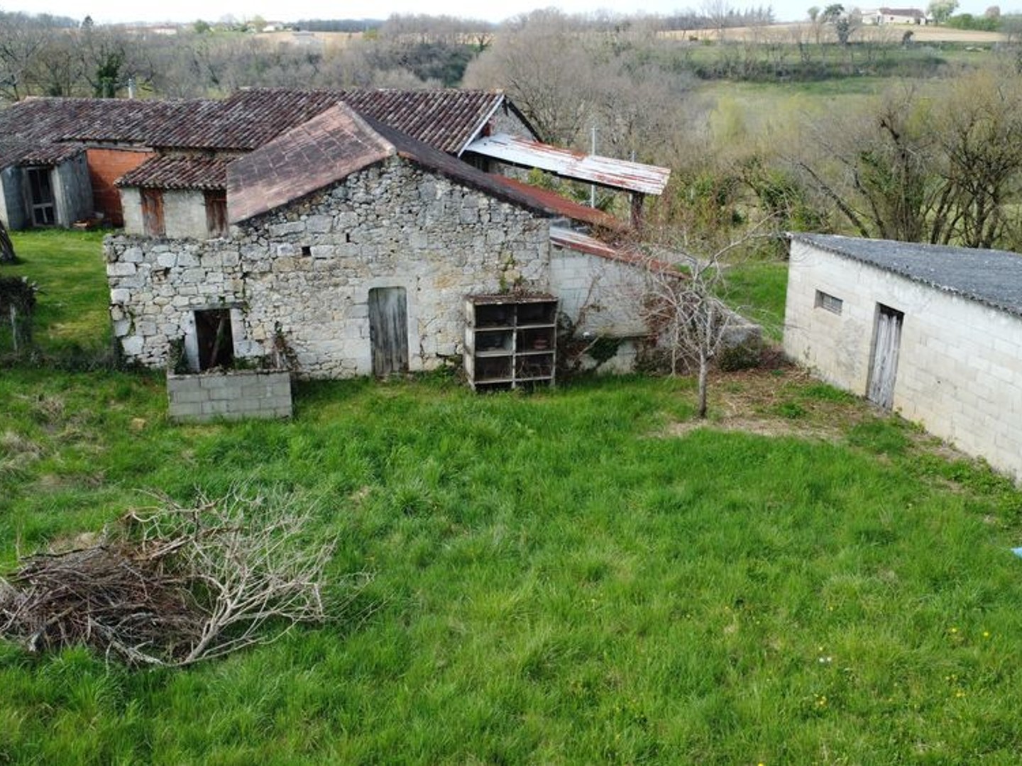 Maison à vendre - 5 pièces - 3315m2 - Bon-Encontre (47240)