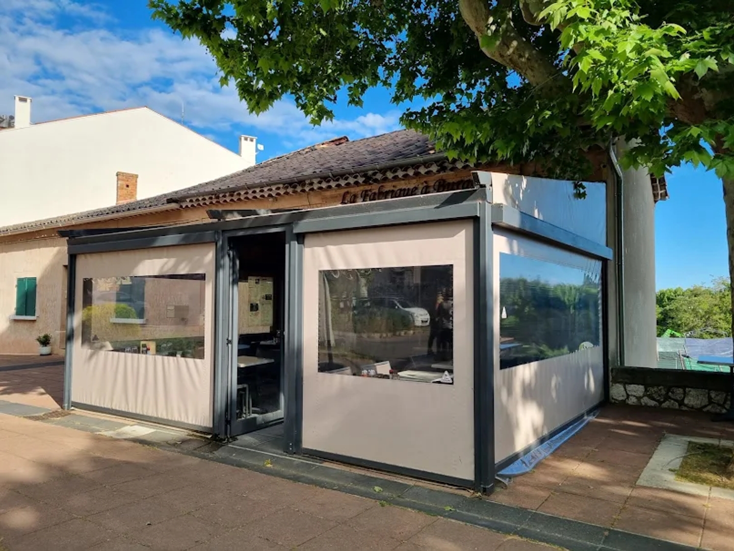 Fonds de commerce 85 m²