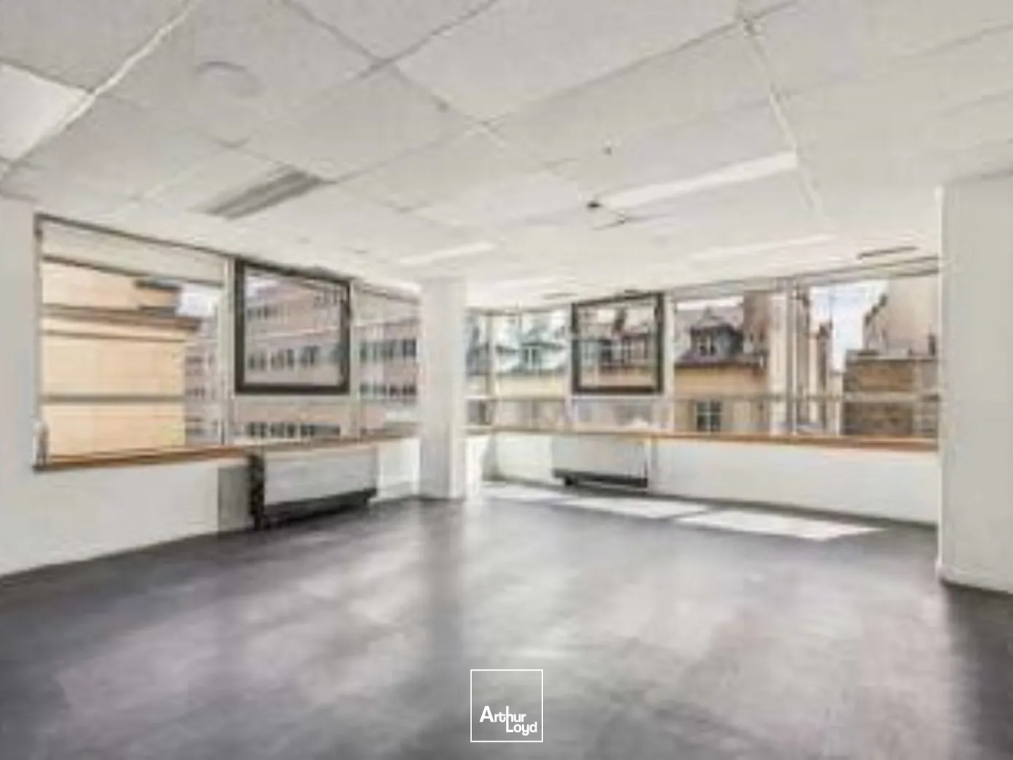 Bureaux à vendre à PARIS 75010