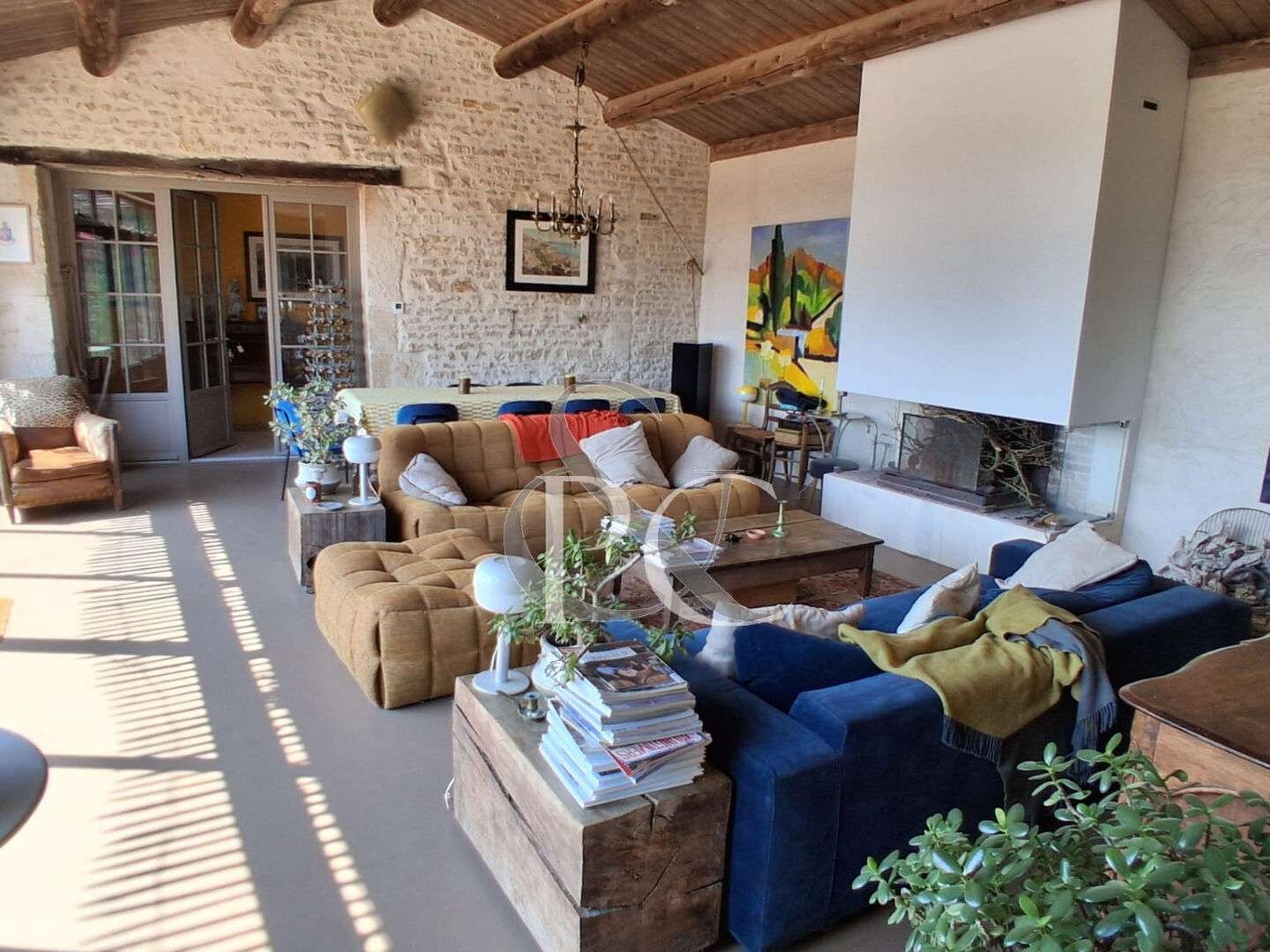 Maison 9 pièces 281 m²